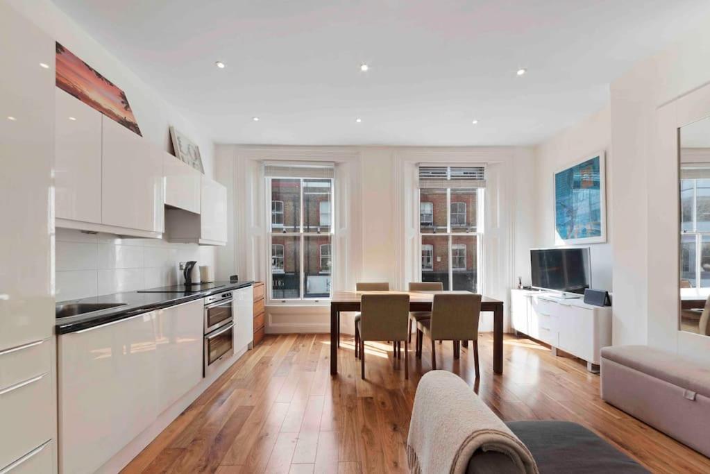 Apartamento Huge 1 Bed -sleeps 4 De Lux Soho Fitzrovia