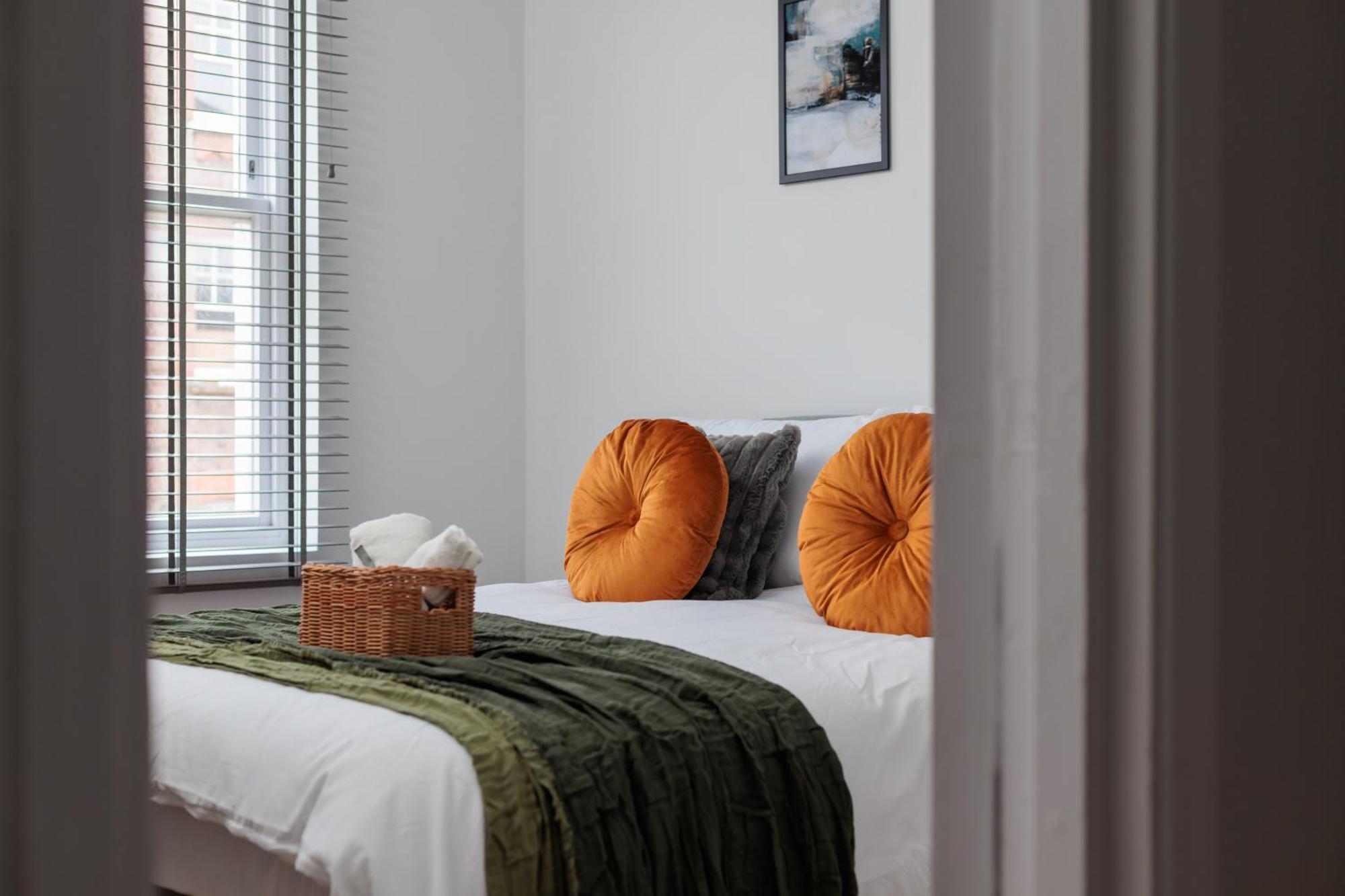 Apartment Luxury 2 Bed Flat In Central *