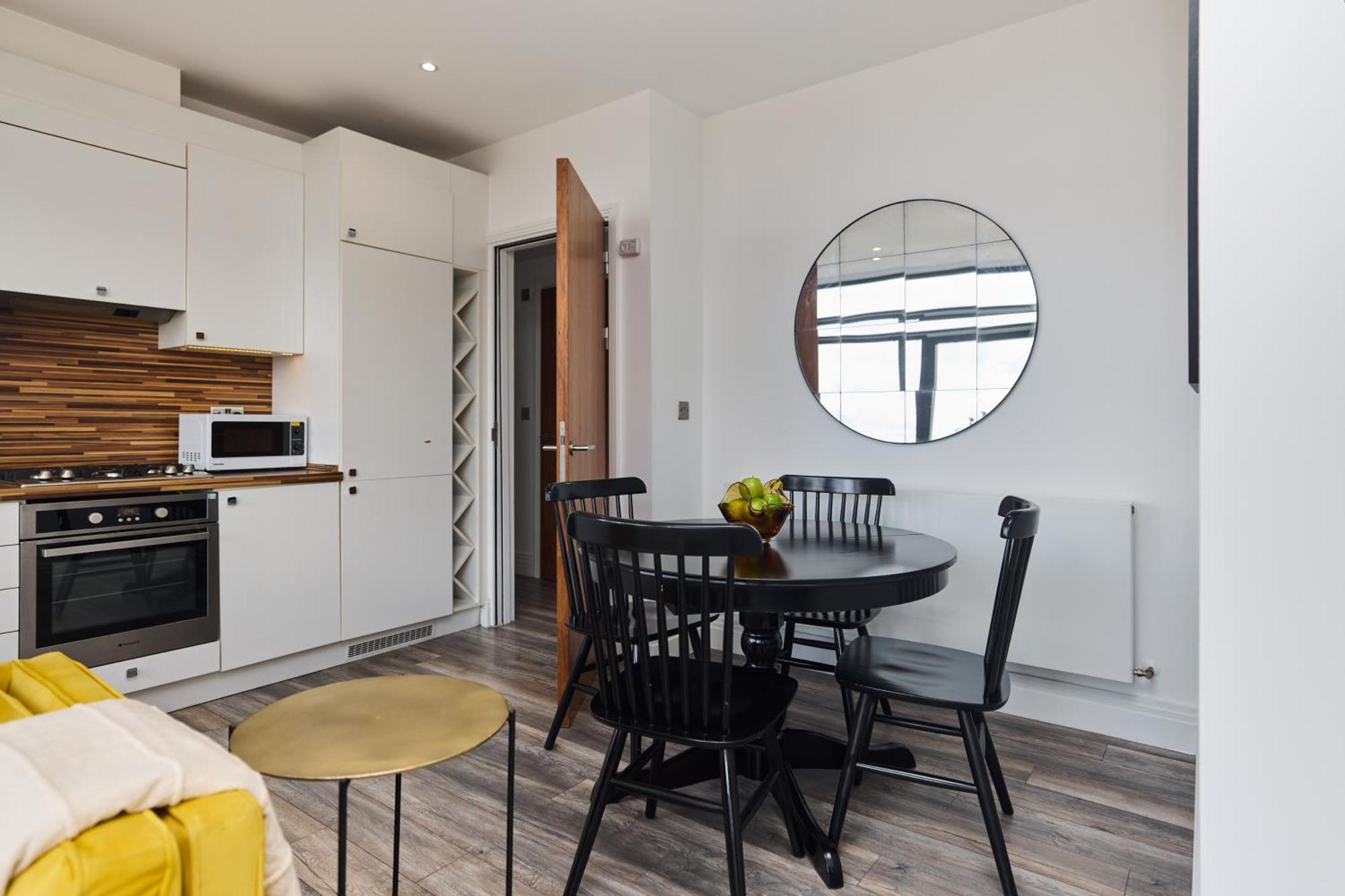 The Harlesden Classic - Lovely 2bdr Flat With Balcony Appartement