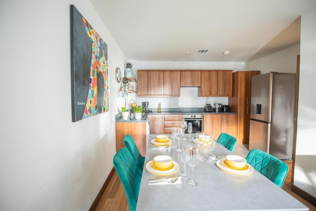 Apartamento Lovely 2 Bedroom Overlooking River Thames *