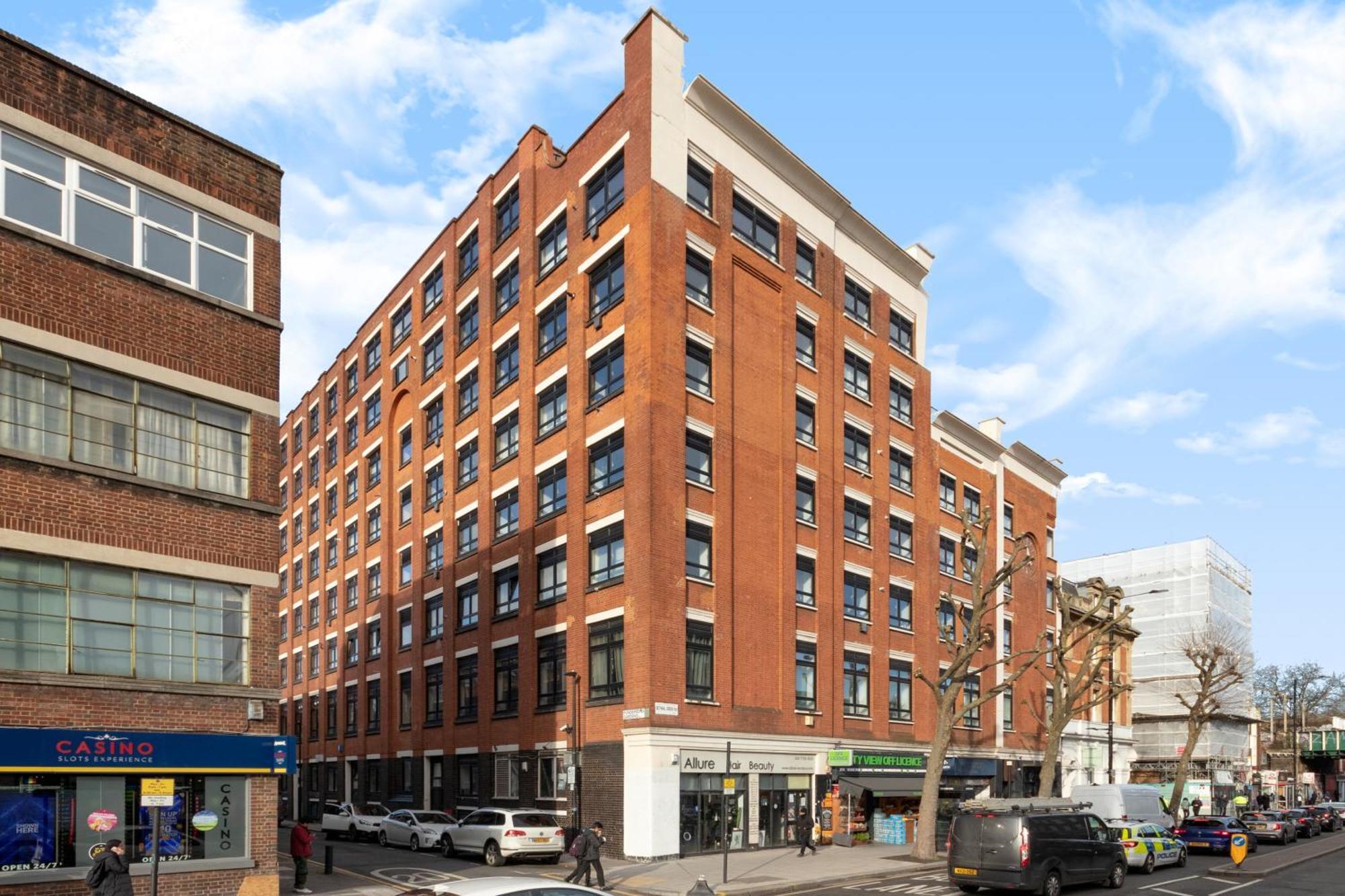 2 Bed Bethnal Penthouse Apartamento