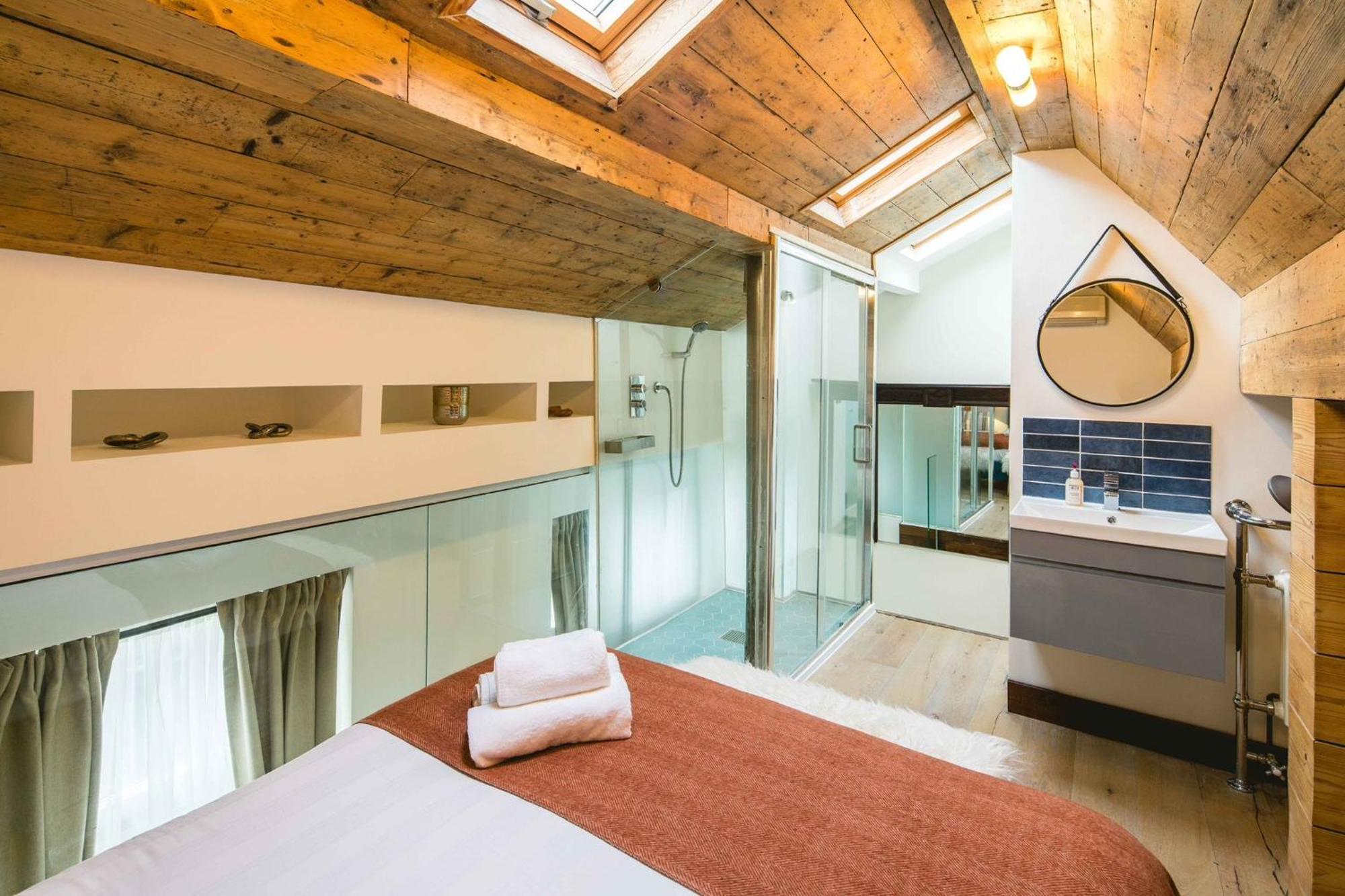 Knightsbridge Harrods 2 Bedrooms, 3 Beds, 2.5 Bath Appartement *