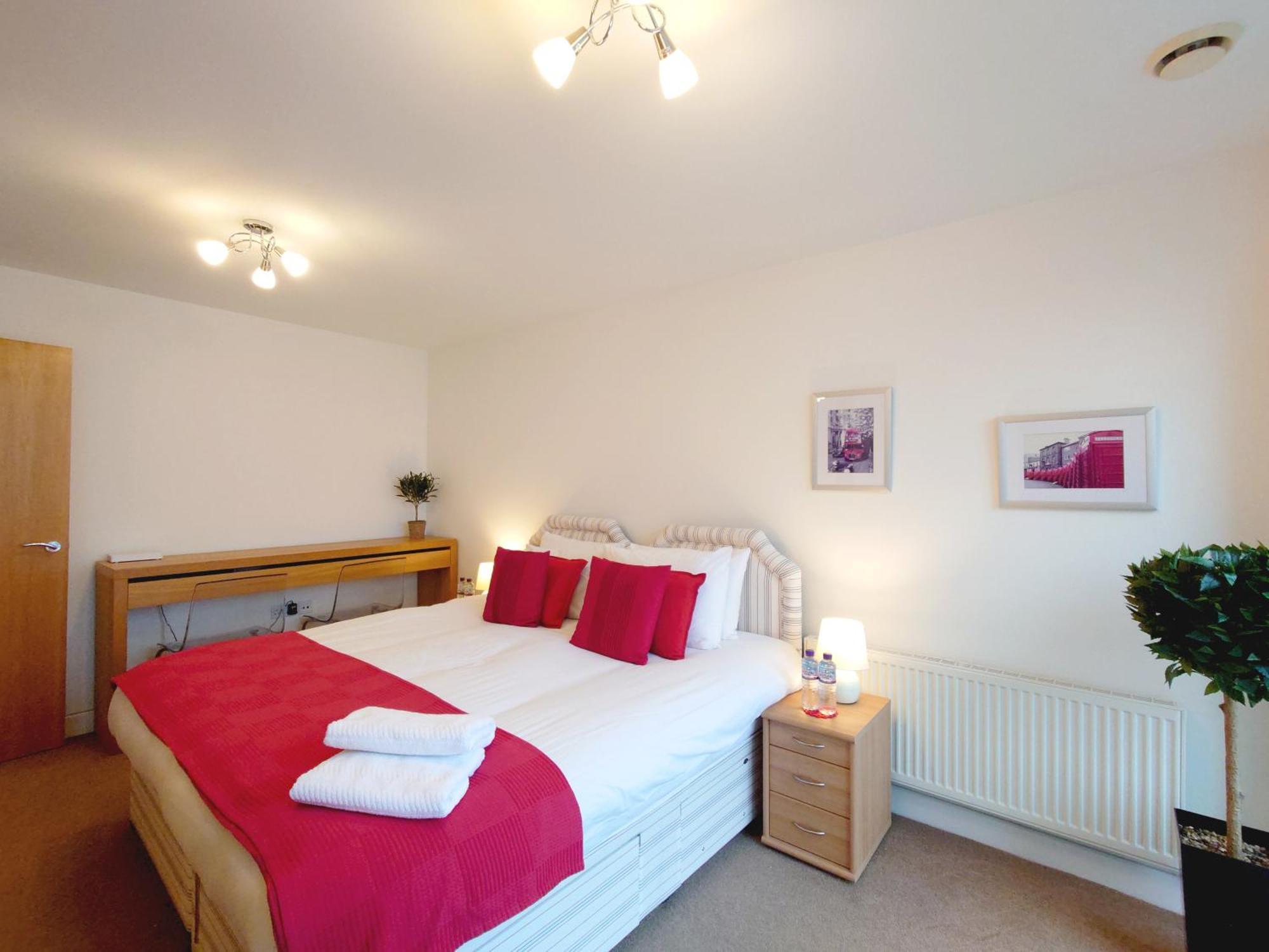 Apartment Excel - Three Bed Serviced *