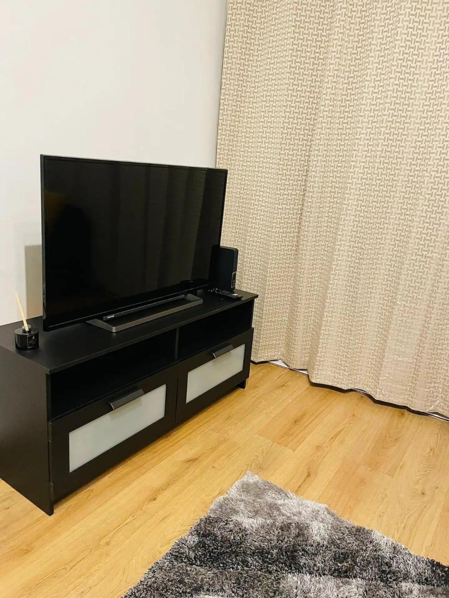 Well-preserved Cozy1br Flat In Lcy With Free Parking *