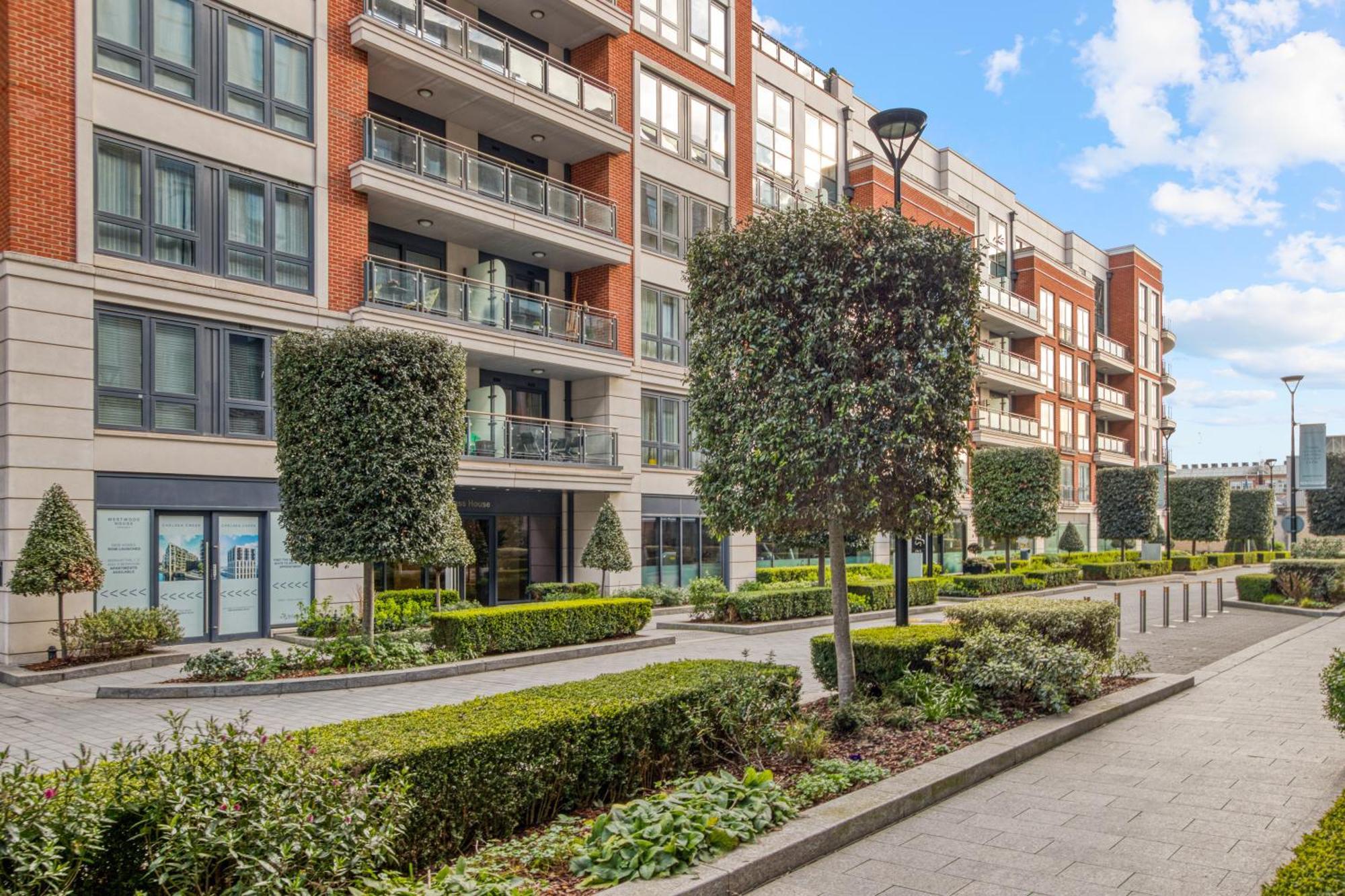 Apartment Modern Chic Studio Chelsea London