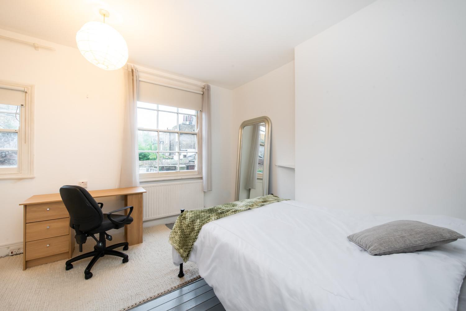 2-bed In The Heart Of Camden London