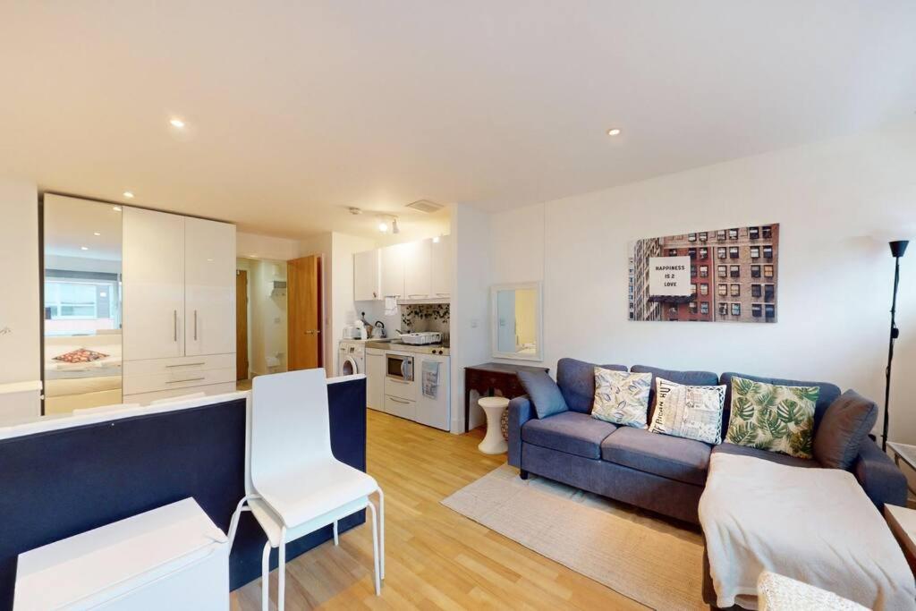 Apartamento Stunning Apt- 5 Min Walk To Borough Station