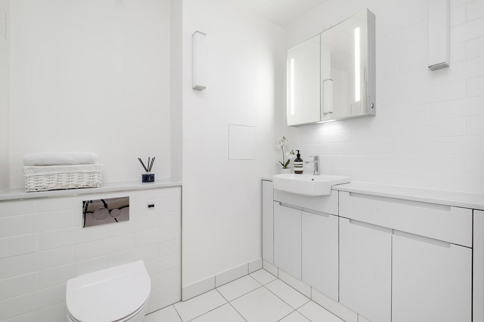 Сasa de vacaciones Luxury Mayfair Townhouse With Ac 3br 3ba *
