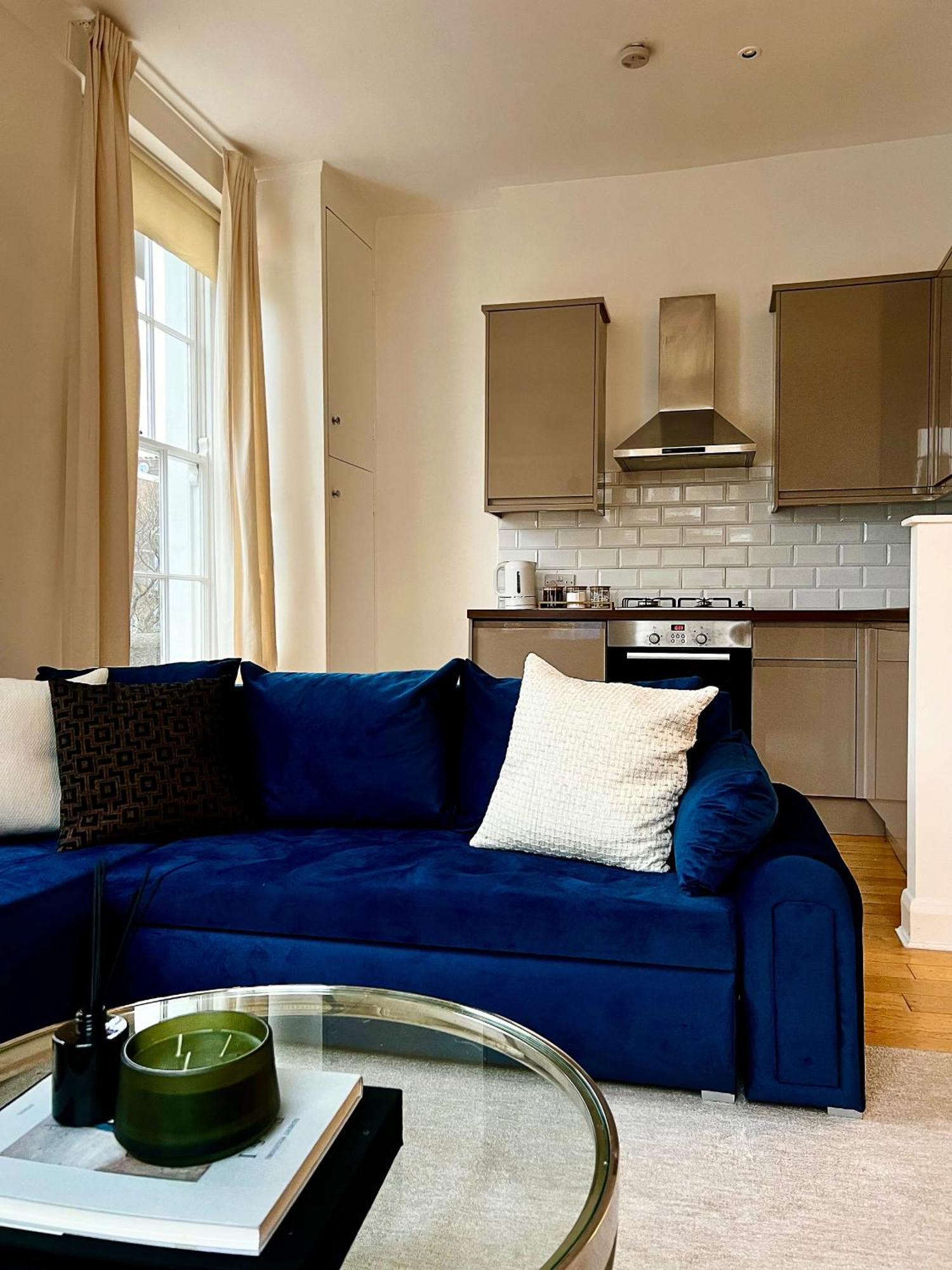 Stylish One Bedroom In The Heart Of Angel Apartment *