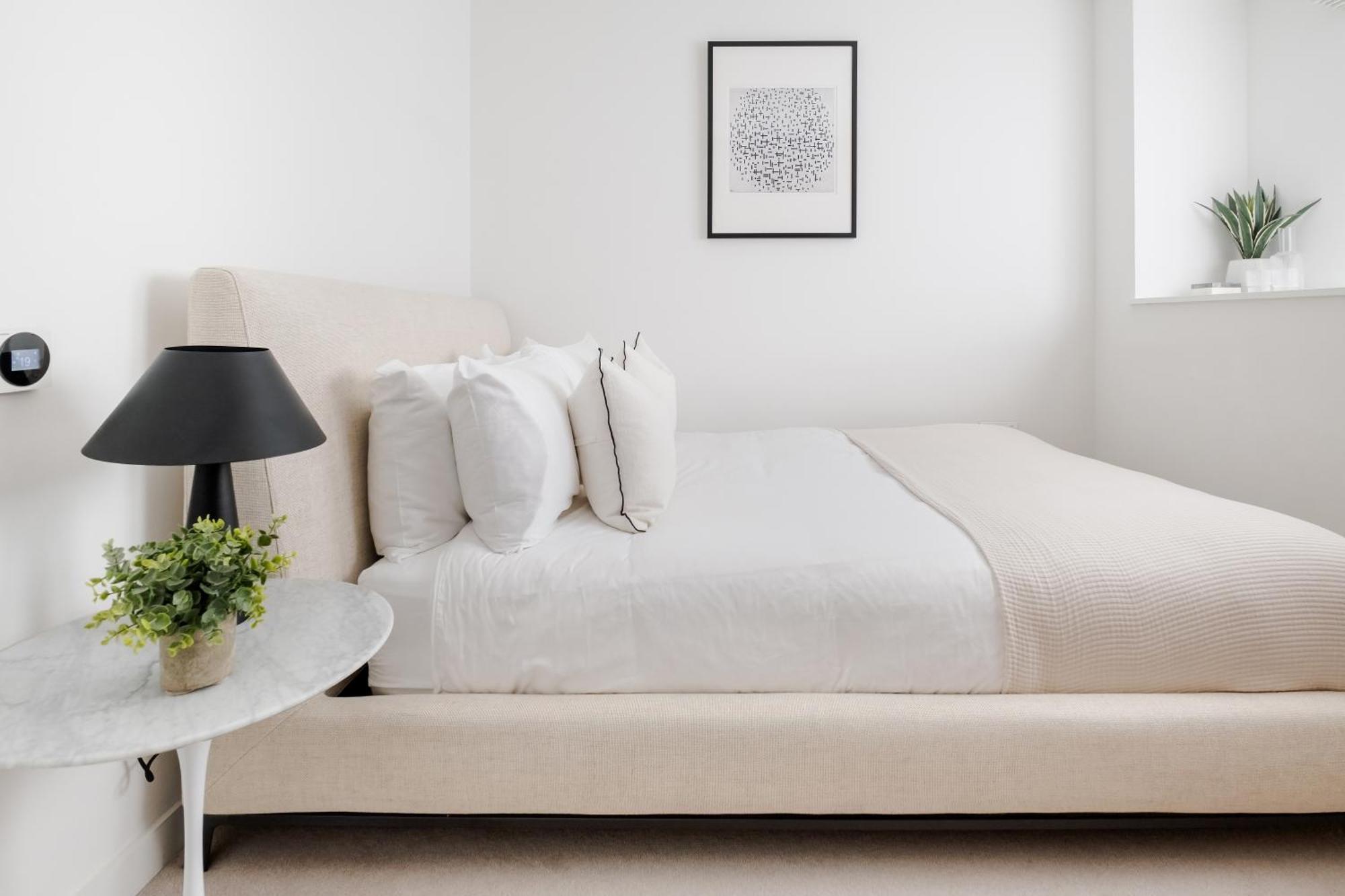 Luxury Mayfair Townhouse With A/c 3br 3ba * London