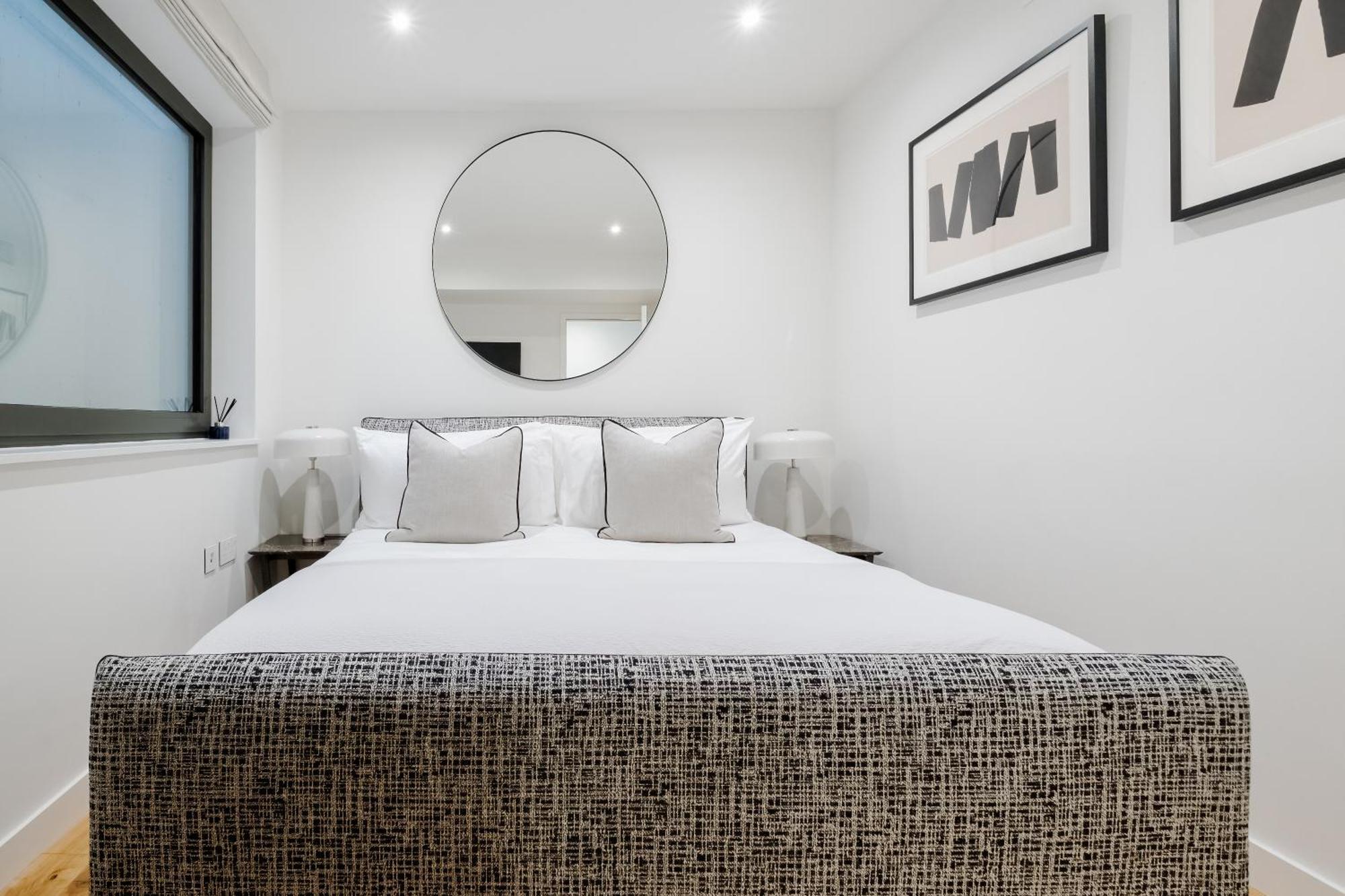 Luxury Mayfair Townhouse With A/c 3br 3ba Ferienhaus