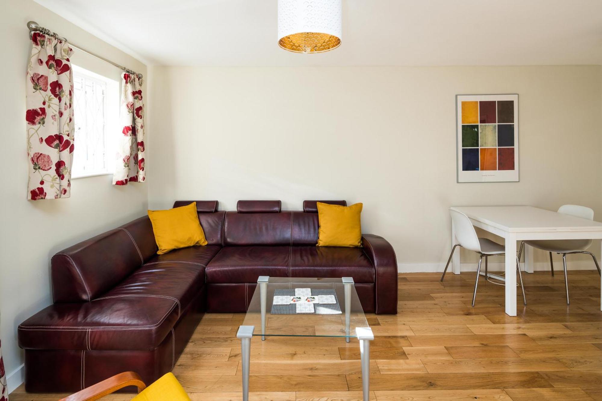 Fantastic In Canary Wharf - 2 Bedrooms Hébergement de vacances *