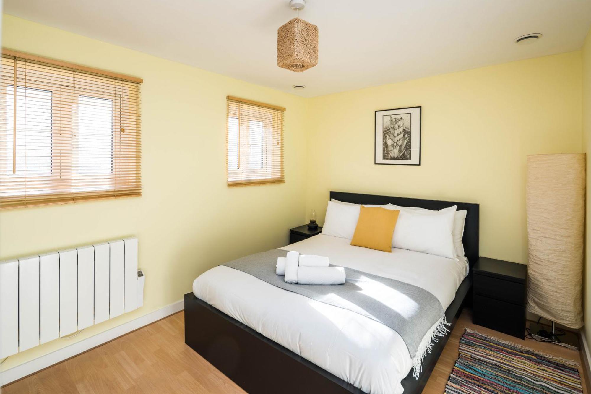 Fantastic In Canary Wharf - 2 Bedrooms Hébergement de vacances
