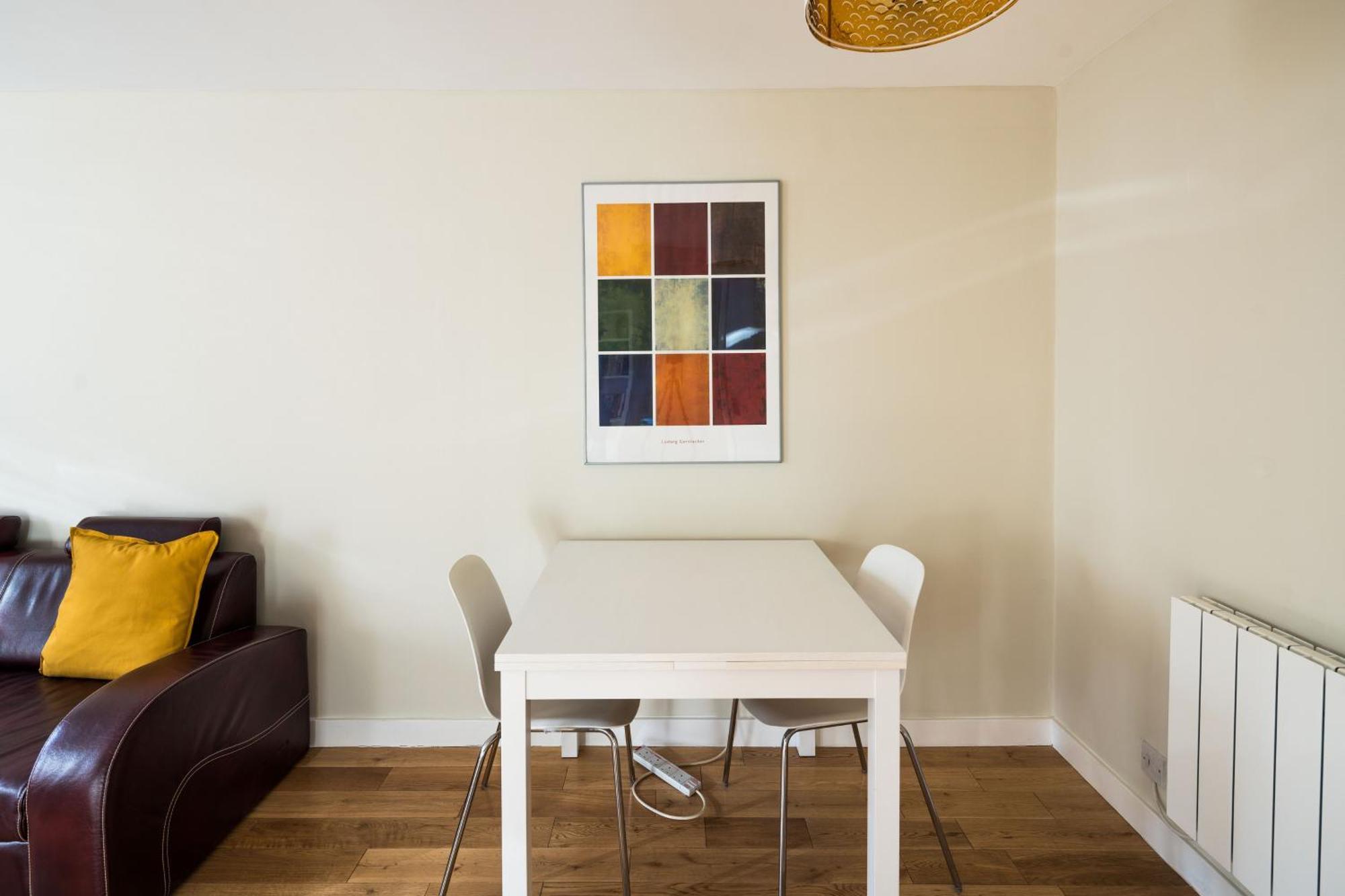 Fantastic In Canary Wharf - 2 Bedrooms Hébergement de vacances *