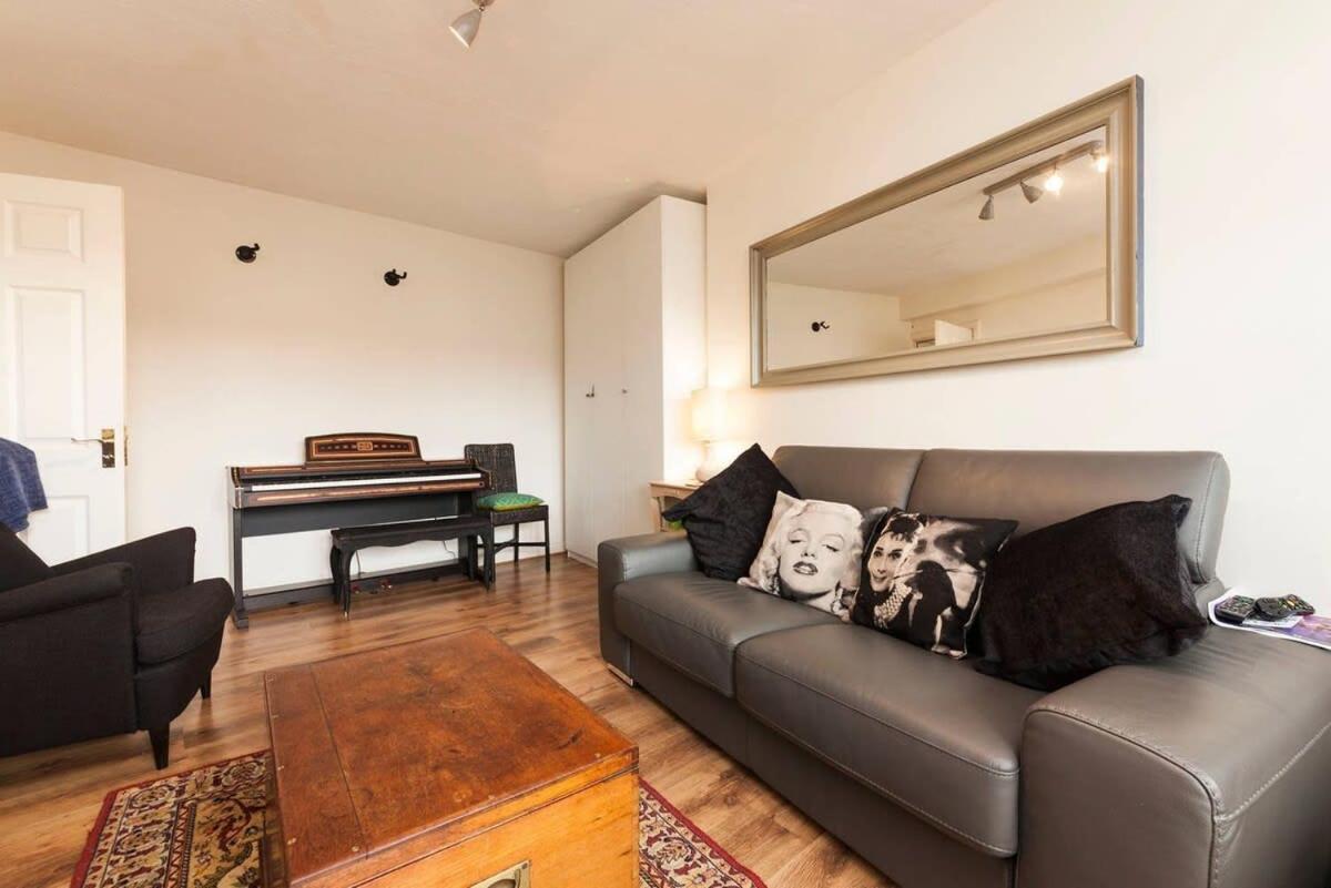 Camden Flat With Terrace For 4 People Londres