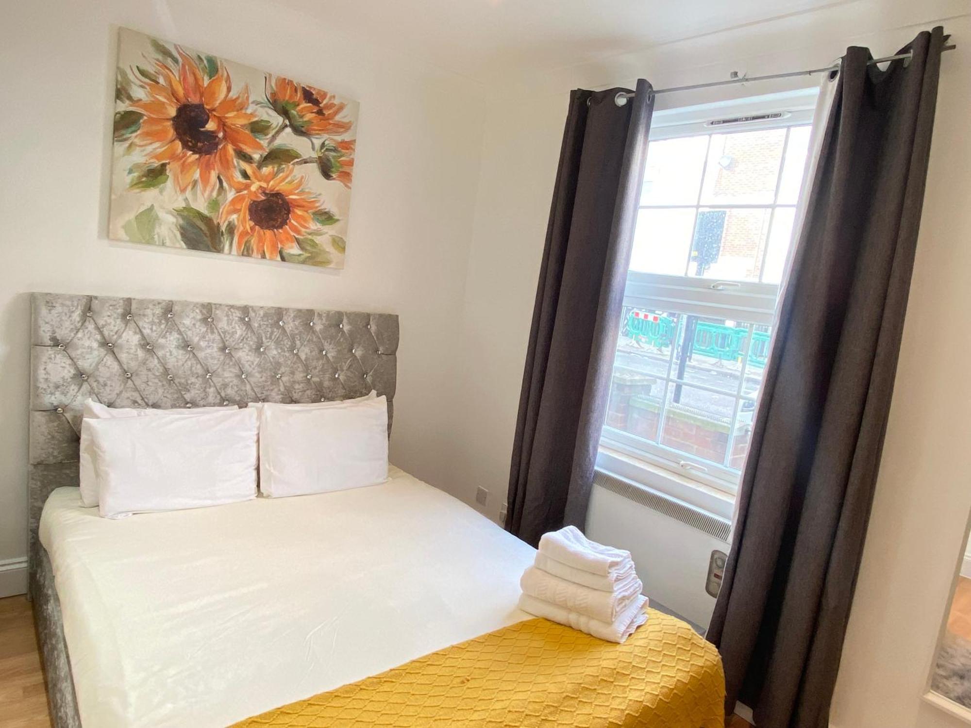 Lovely 2-bed Flat In Appartement
