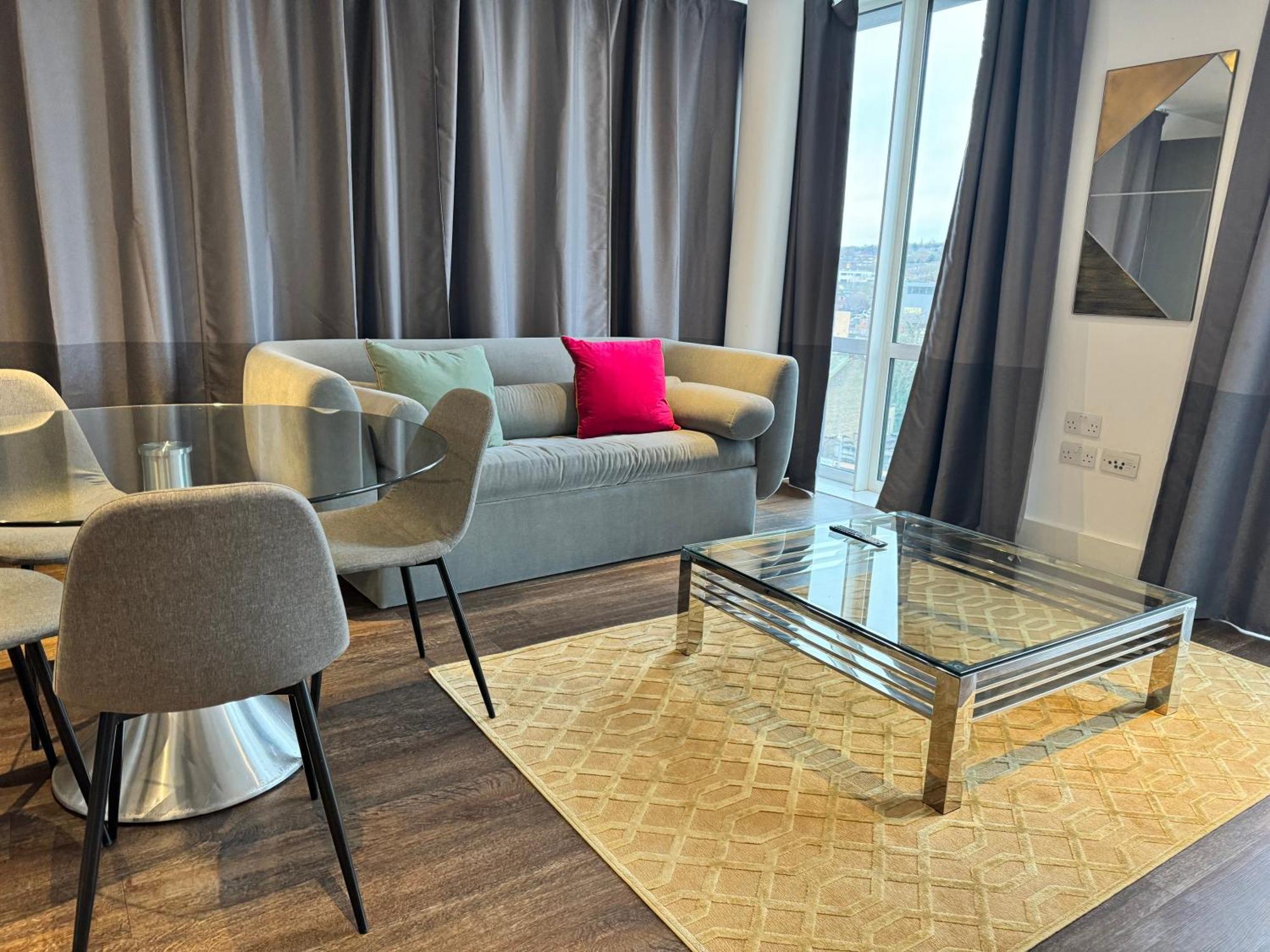 Phoenix 2 Bedroom In Appartement *