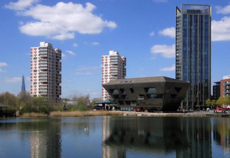 Apartment Charming River View 3 Bedroom In The Heart Of