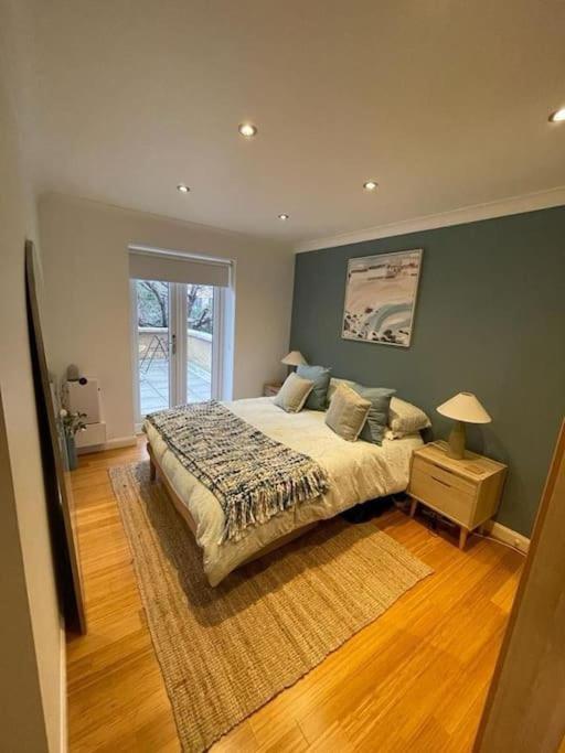 Flat In - Close To Excel Apartment London