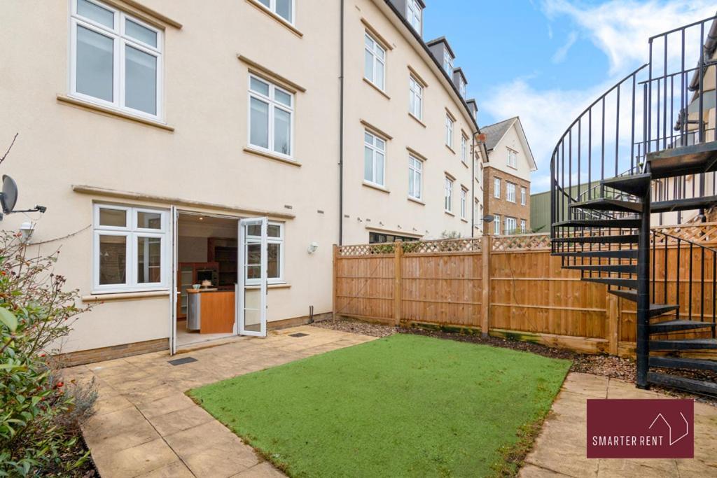 Richmond - 5 Bedroom Townhouse With Parking & Garden Appartement Londres