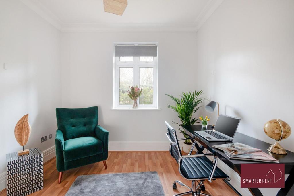 Richmond - 5 Bedroom Townhouse With Parking & Garden Londres