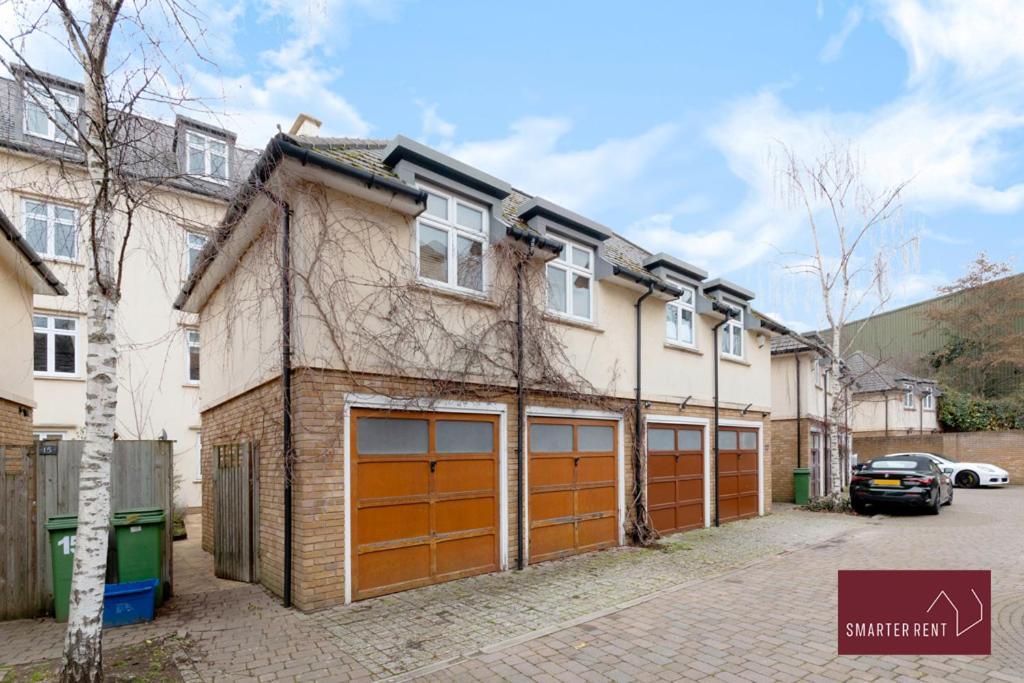 Richmond - 5 Bedroom Townhouse With Parking & Garden Appartement Londres