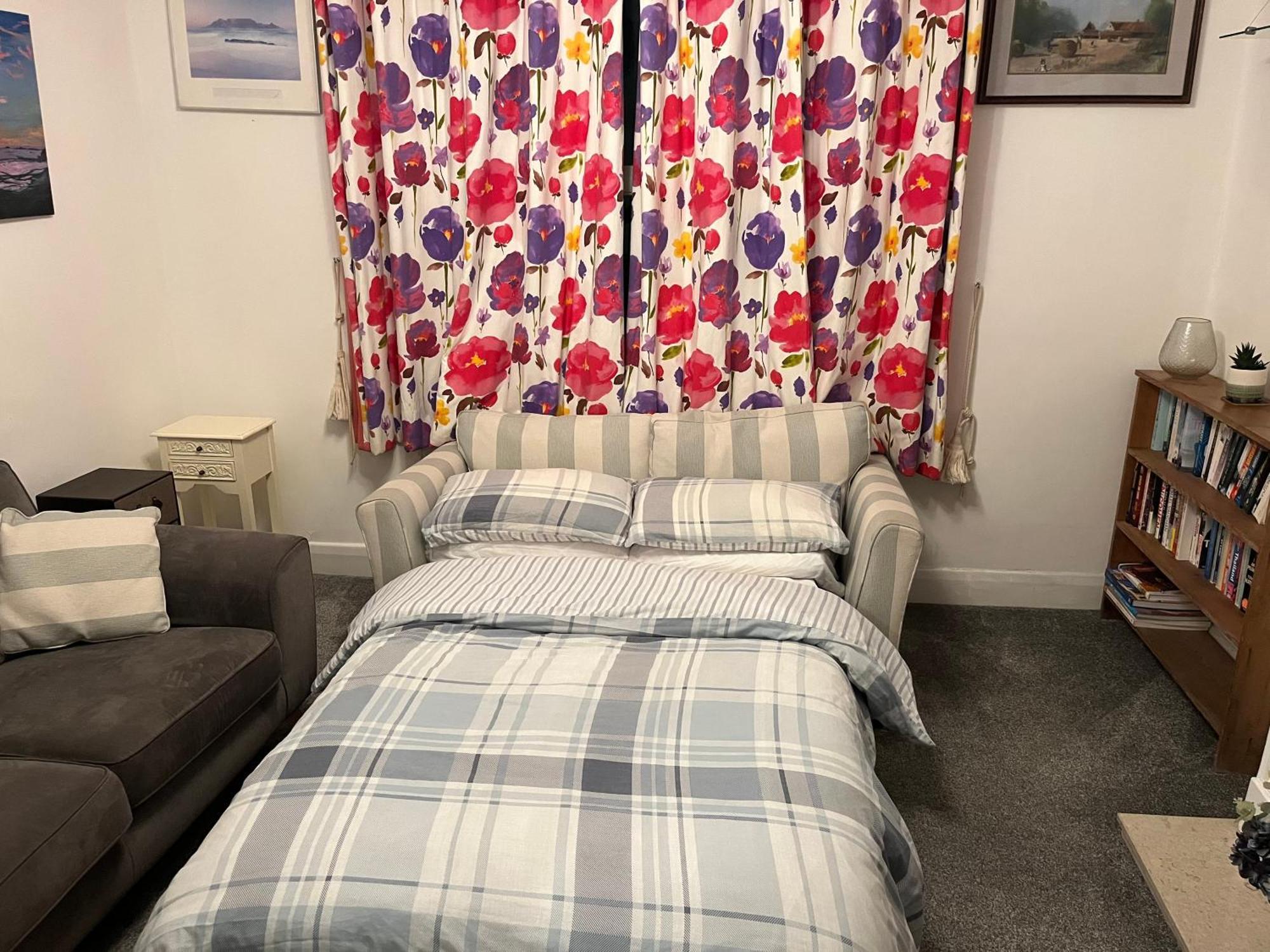 Lovely 1 Bedroom Flat In Quiet Wimbledon Apartment London