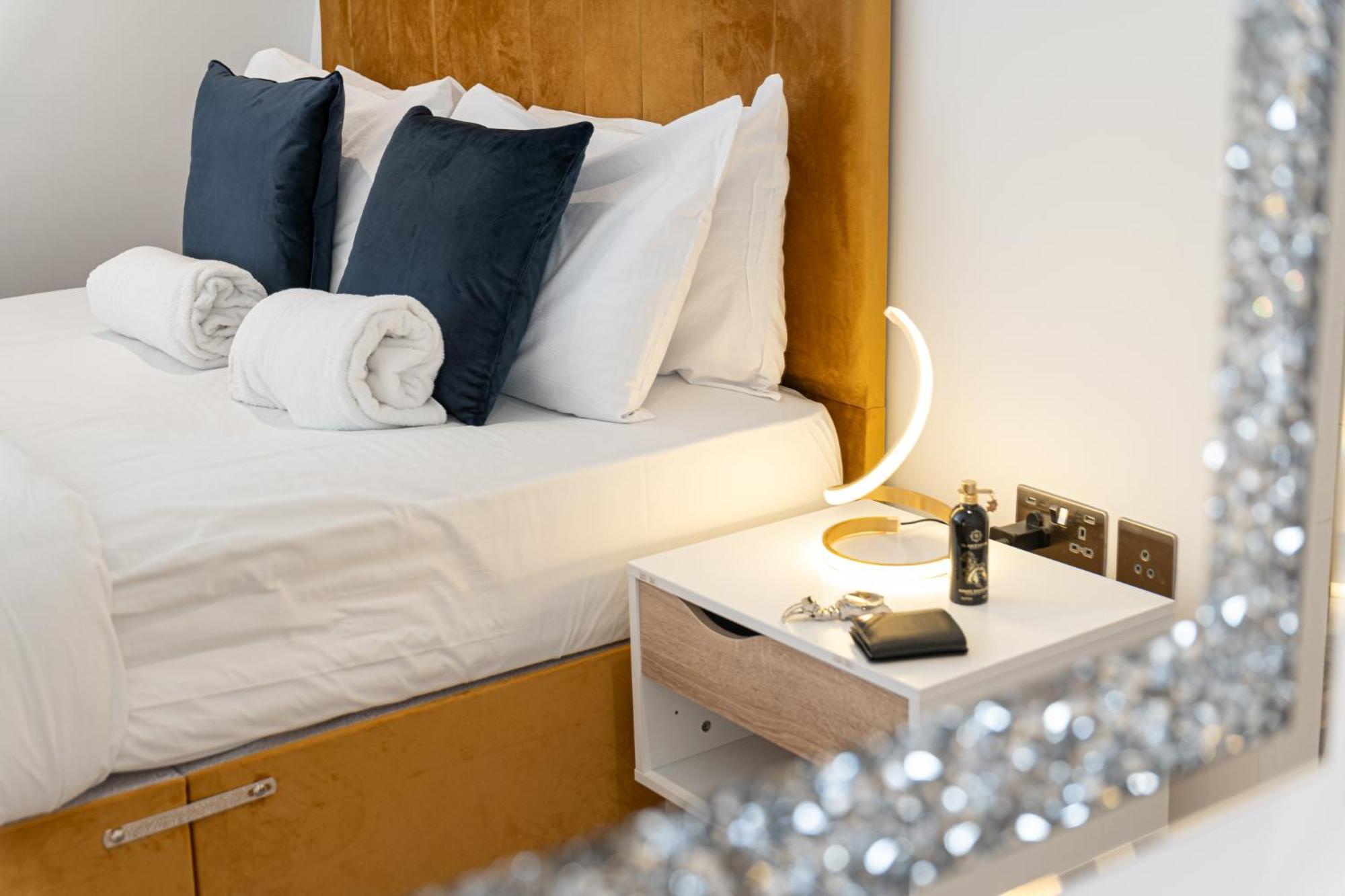 Stunning 1-bedroom Penthouse In Marble Arch 72 Apartamento *