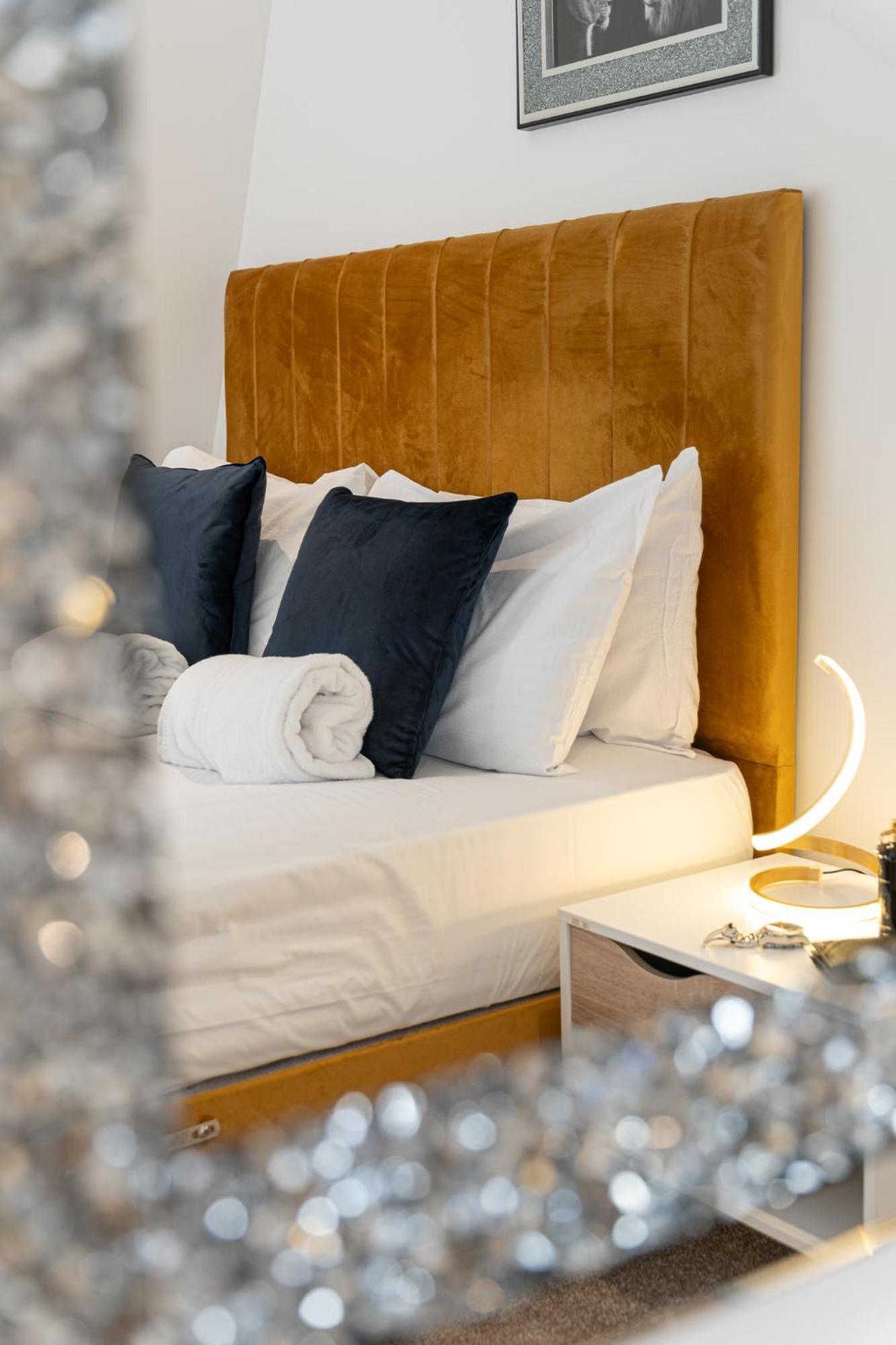 Stunning 1-bedroom Penthouse In Marble Arch 72 Apartamento *