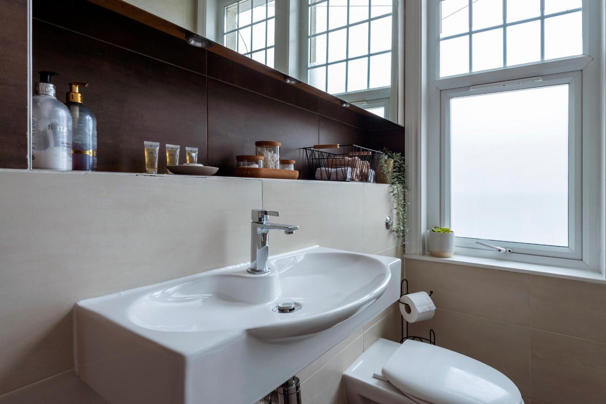Apartamento Woodside Gardens Luxury Near Alexandra Palace, Tottenham Stadium & Drumsheds
