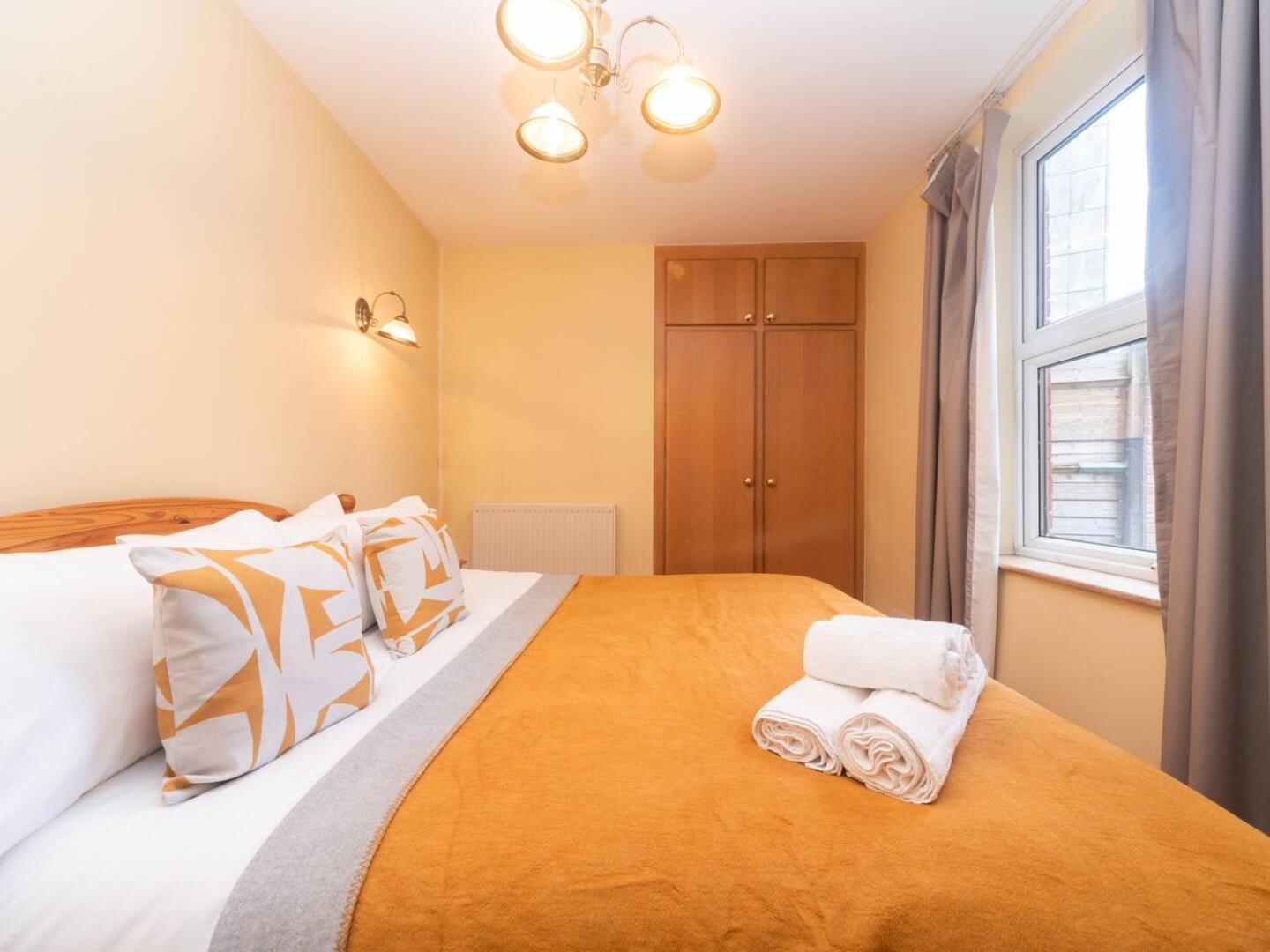 Apartment Garden Flat With A Heath Views & Skyline London