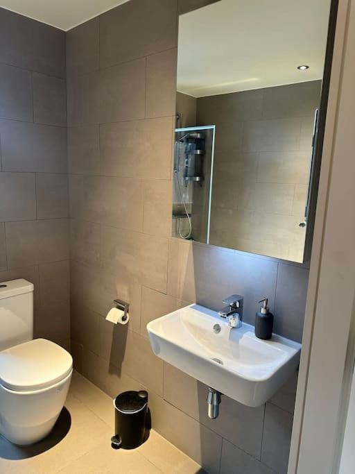 Stylist 2 Bedroom In *