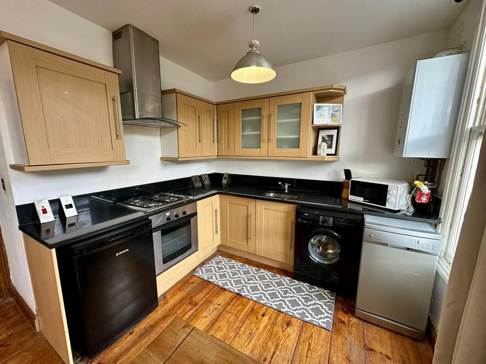 Apartamento Lovely 1 Bed 2 Min To Station