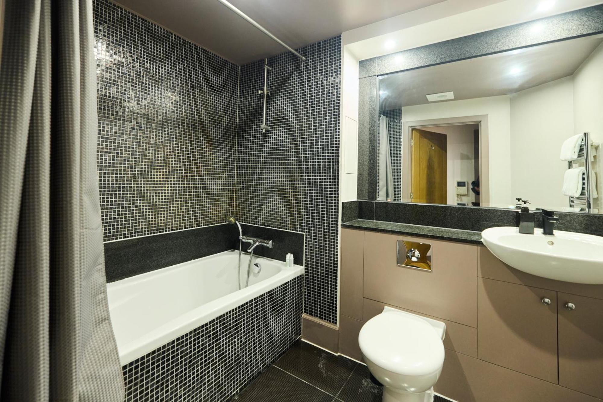 The Vauxhall Hideout - Comfy 2bdr Flat With Balcony Apartamento *