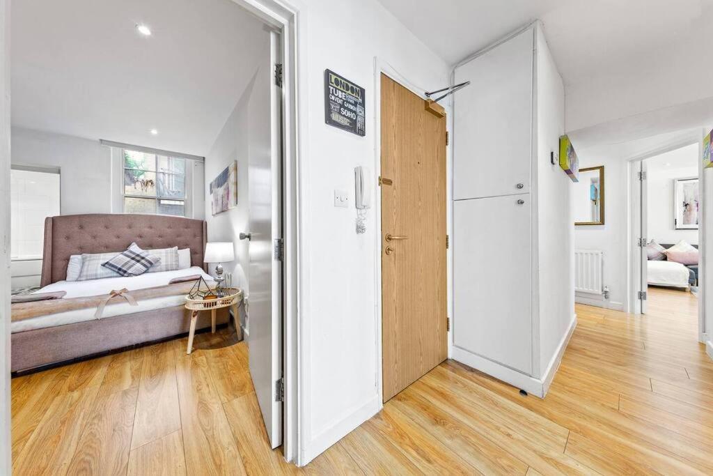 3 Bedroom In Haymarket Sleep 10 Hy2 * Londres