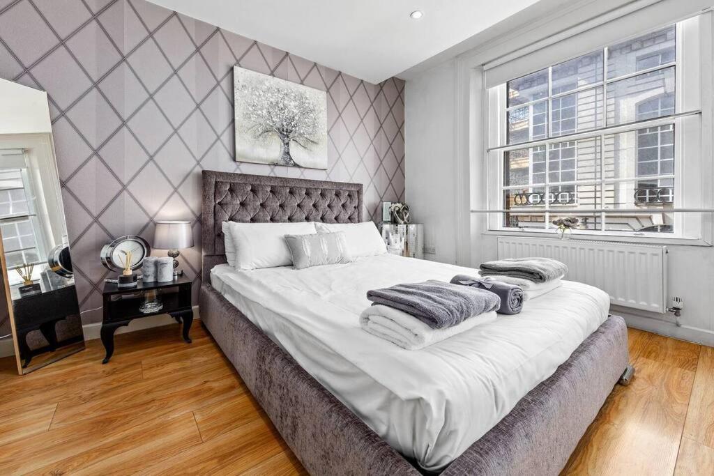 Appartement 3 Bedroom In Haymarket Sleep 10 Hy2 *