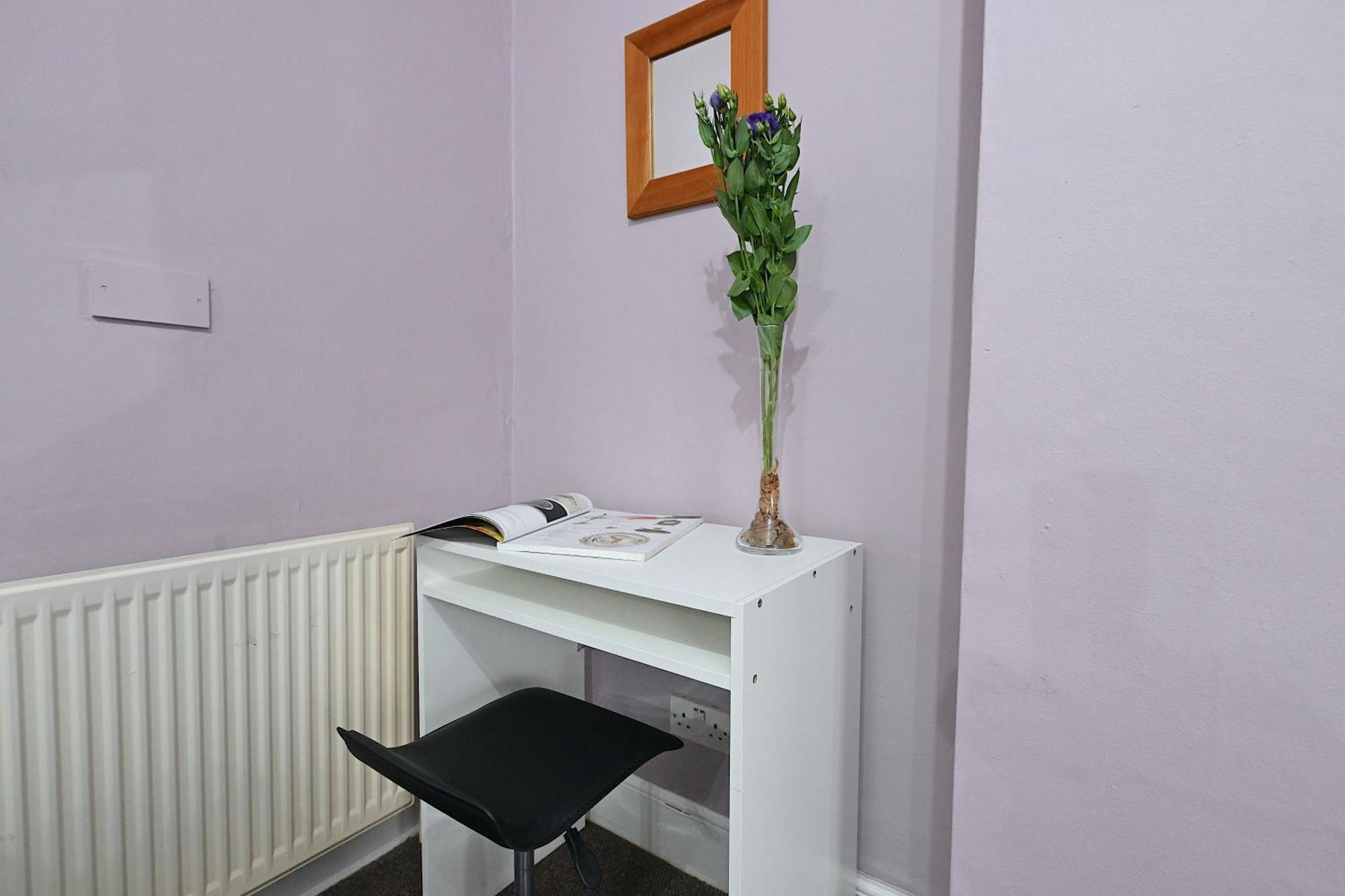 Stunning 3 Bedroom Serviced Flat In North Appartement