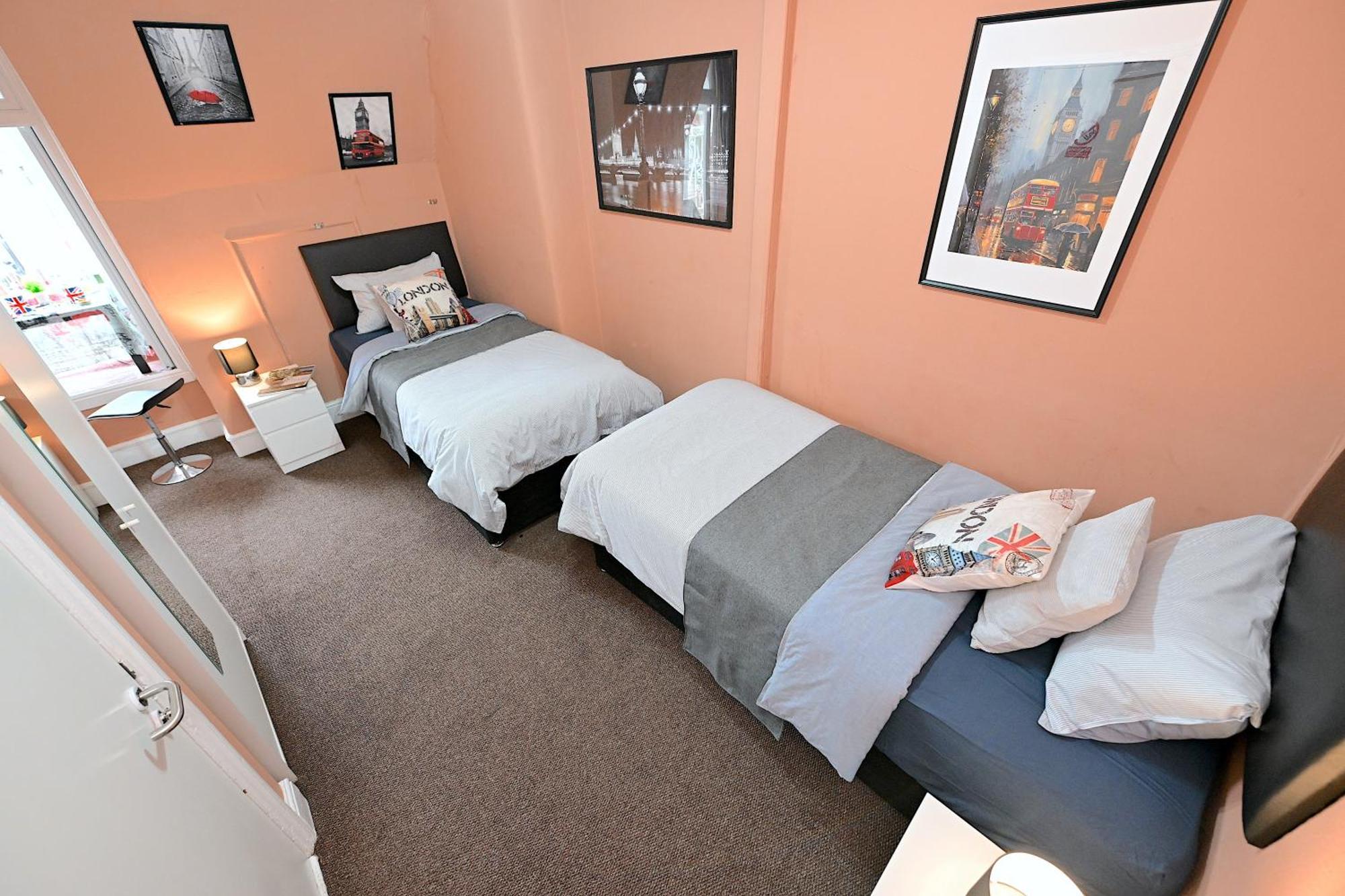 Stunning 3 Bedroom Serviced Flat In North Appartement