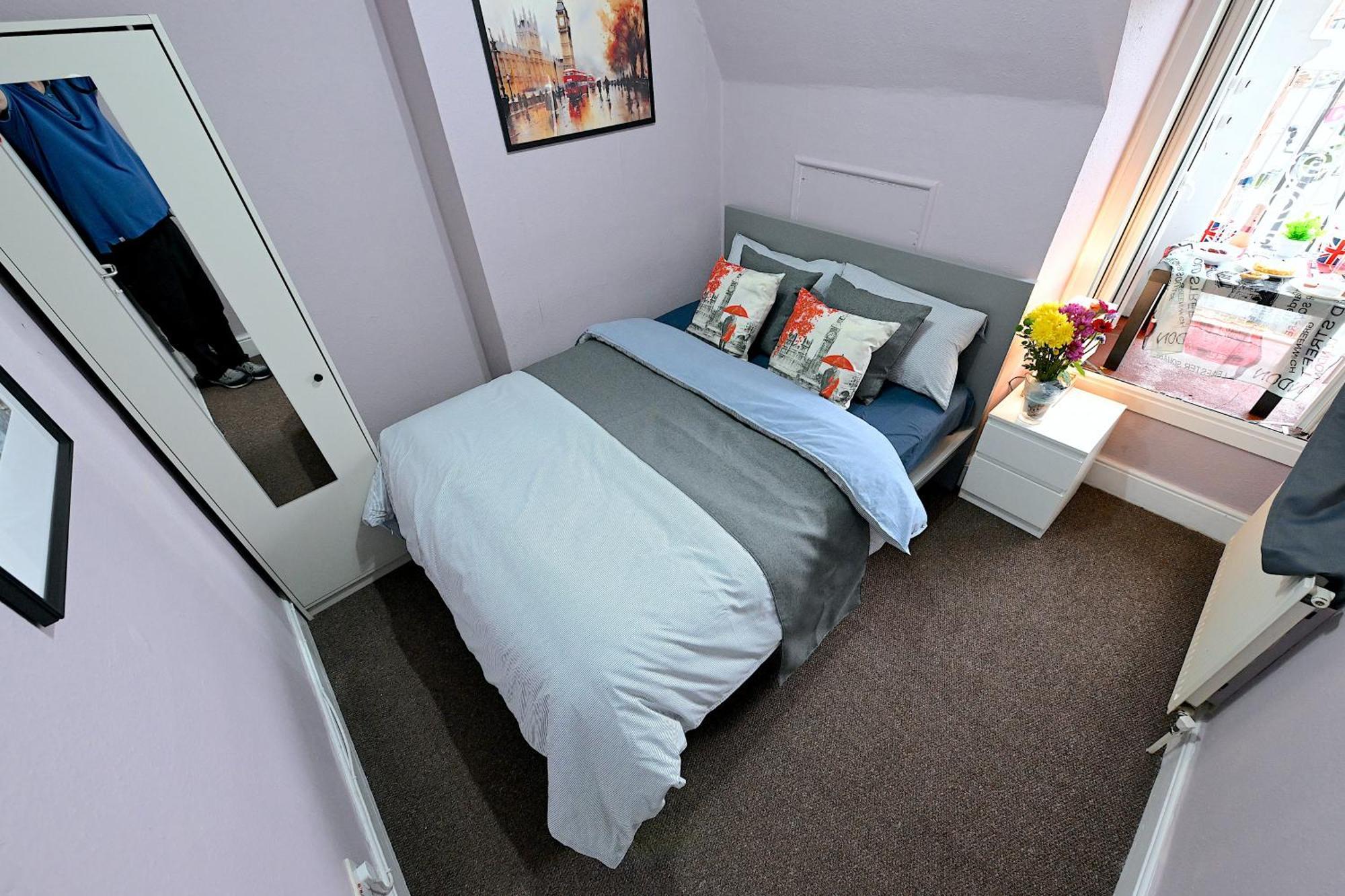 Stunning 3 Bedroom Serviced Flat In North * Londen