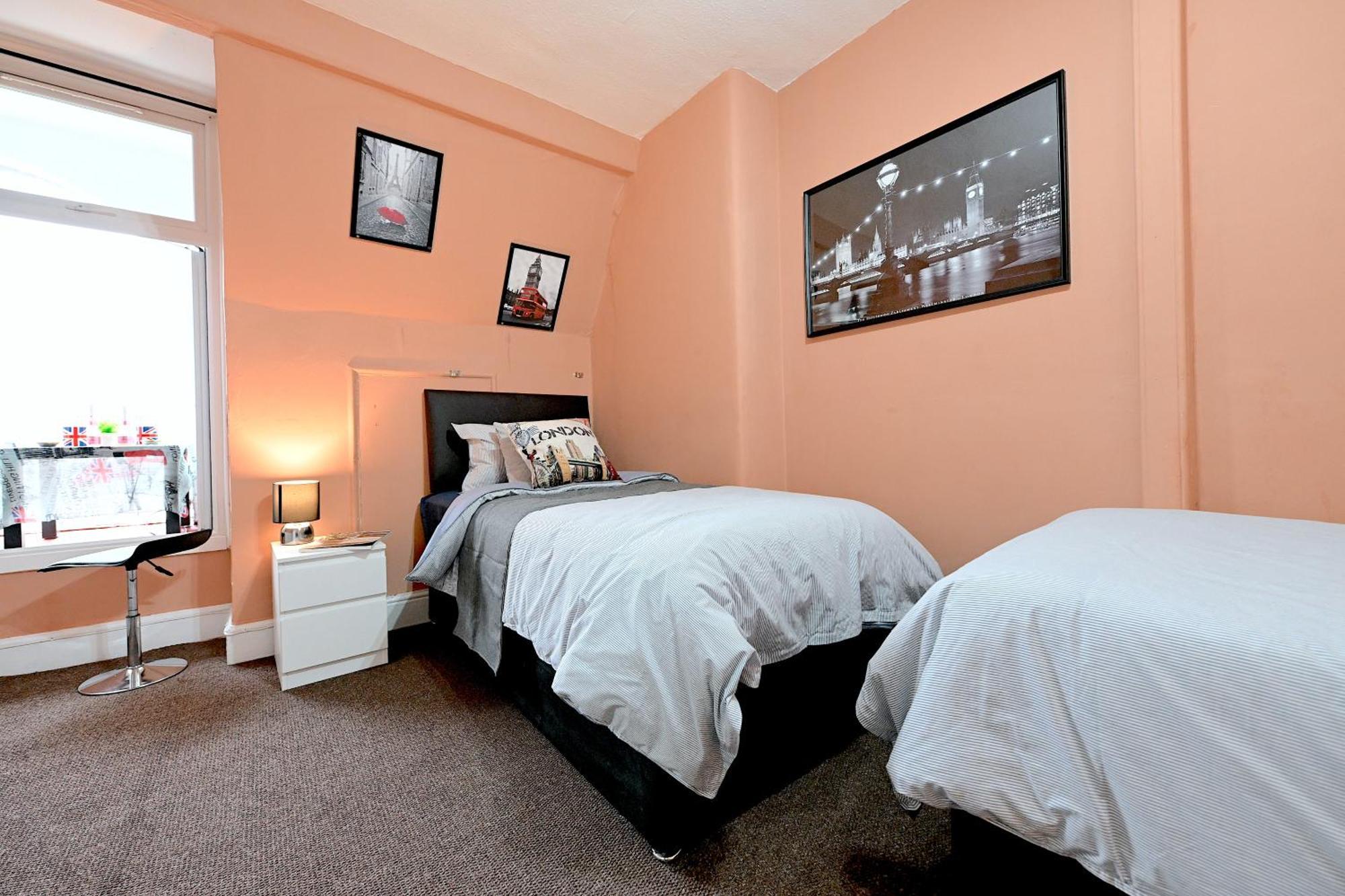 Stunning 3 Bedroom Serviced Flat In North Londen