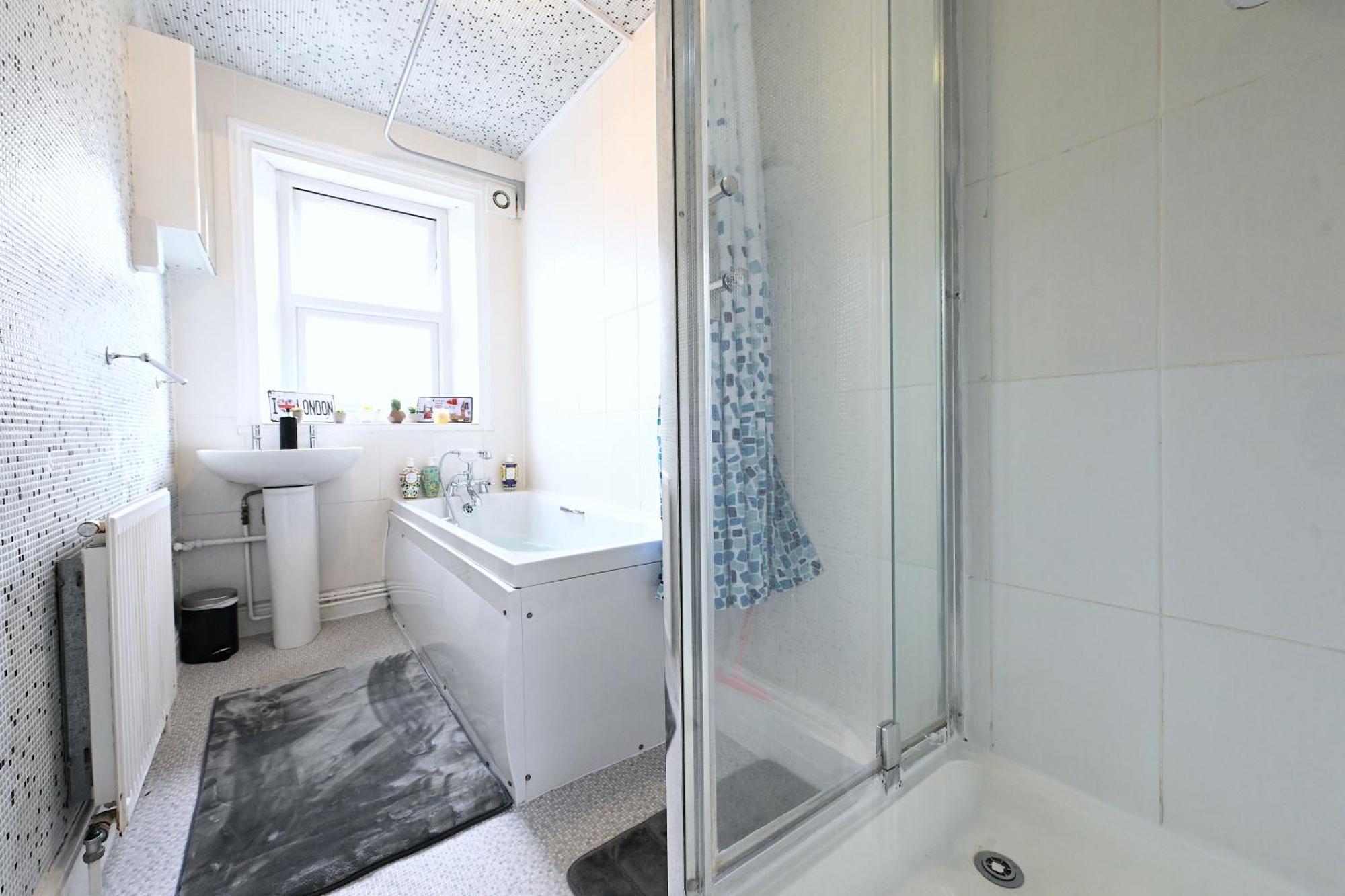 Stunning 3 Bedroom Serviced Flat In North Appartement *