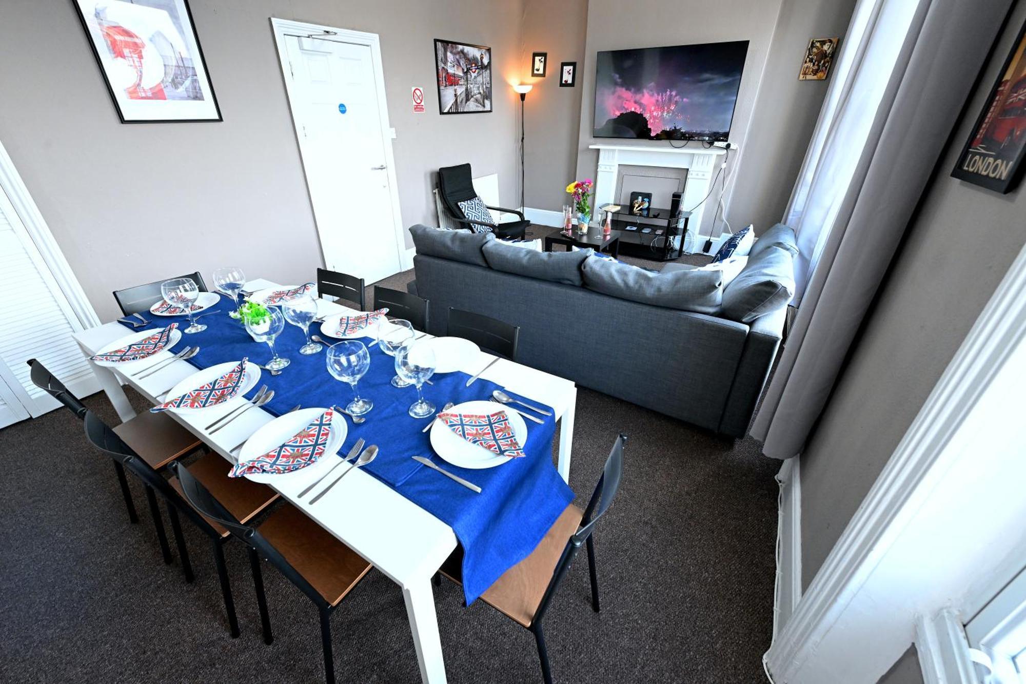 Stunning 3 Bedroom Serviced Flat In North * Londen