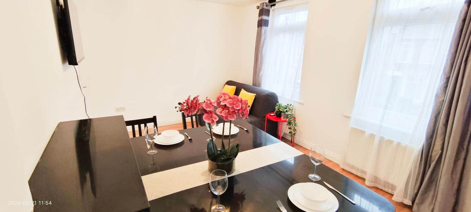 Iris In Wembley Appartement *