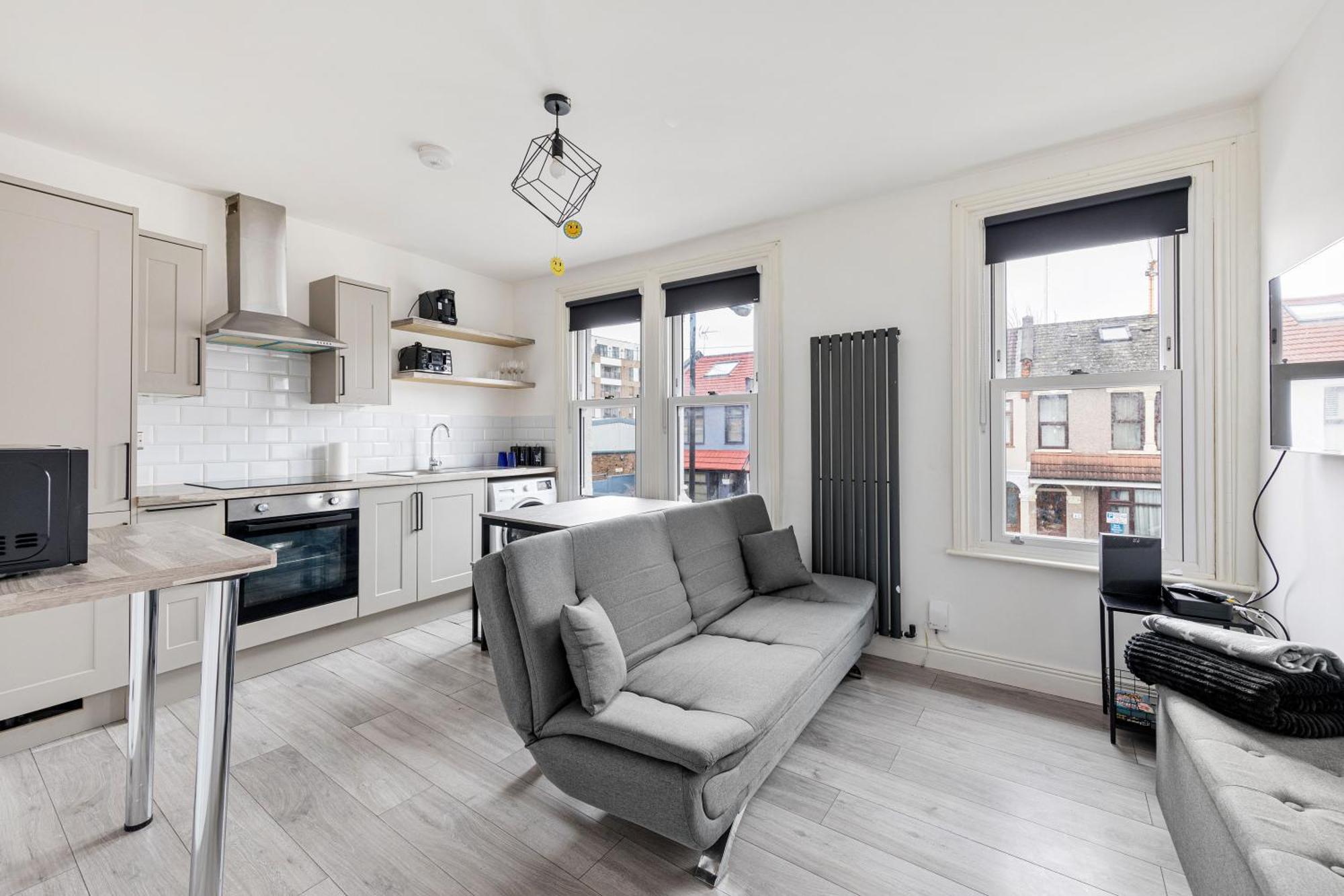 Stylish 2-bedroom Flat In Walthamstow