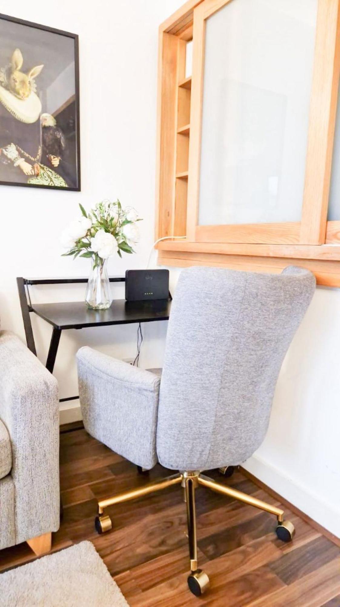 1 Bedroom Flat With Free Parking In Canary Wharf Near Musuem *