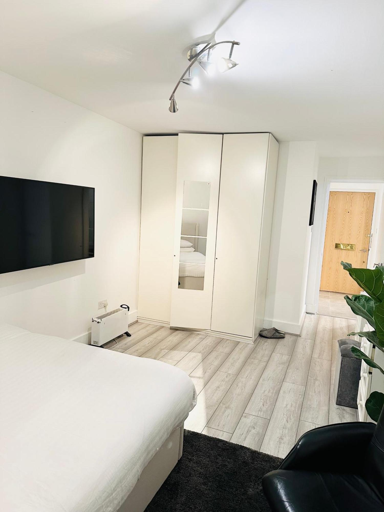 Bright 1br Flat Walk To Hyde Park, Queensway And Paddington Appartement Londres