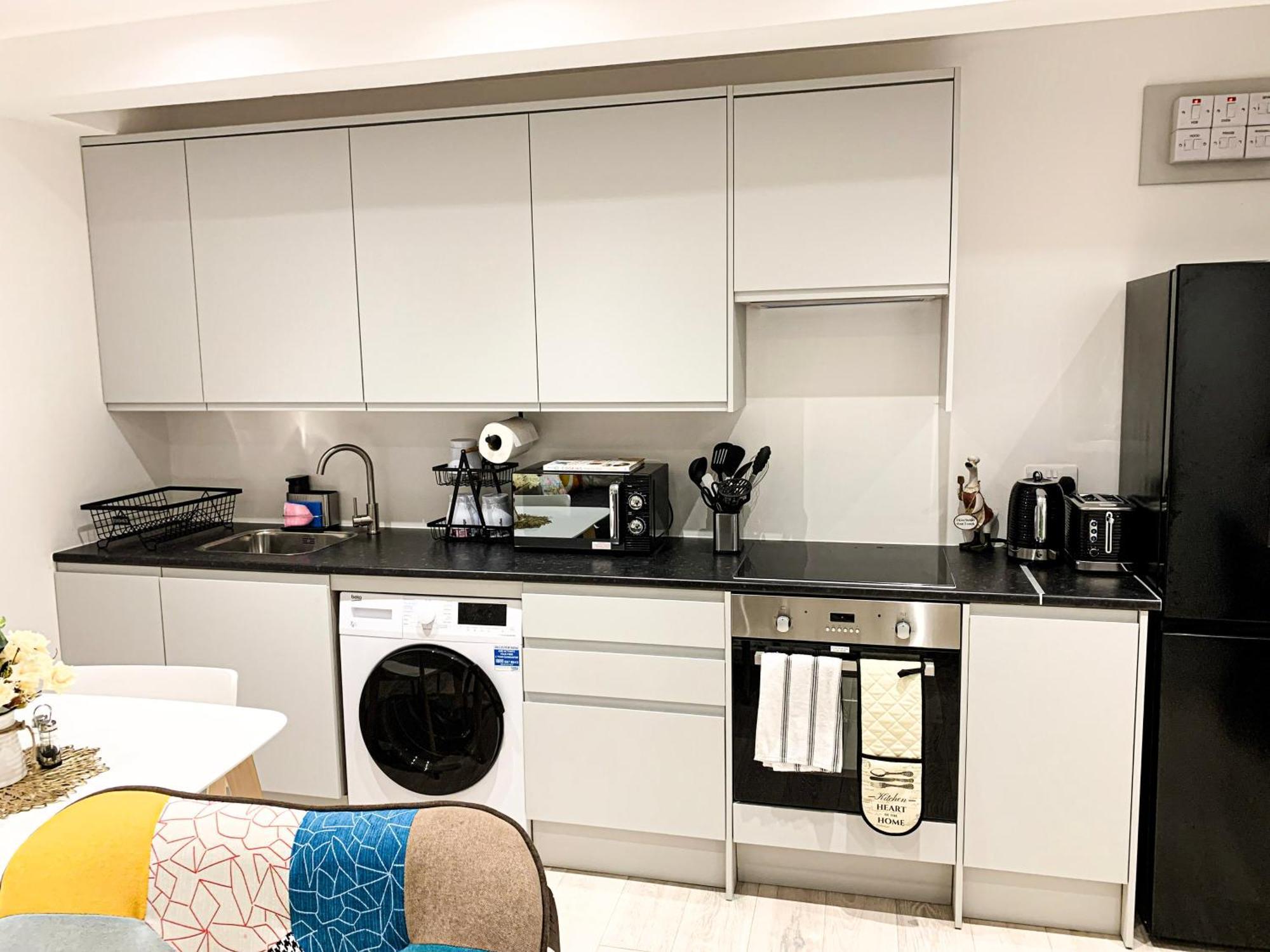Luxury House With 2 Bedrooms Free Driveway Parking Close To Central Wembley Stadium And Shopping Malls * Londres