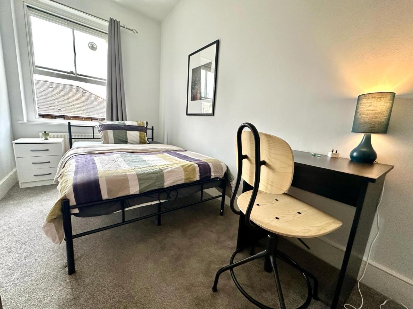 Homestay Whitechapel Station London