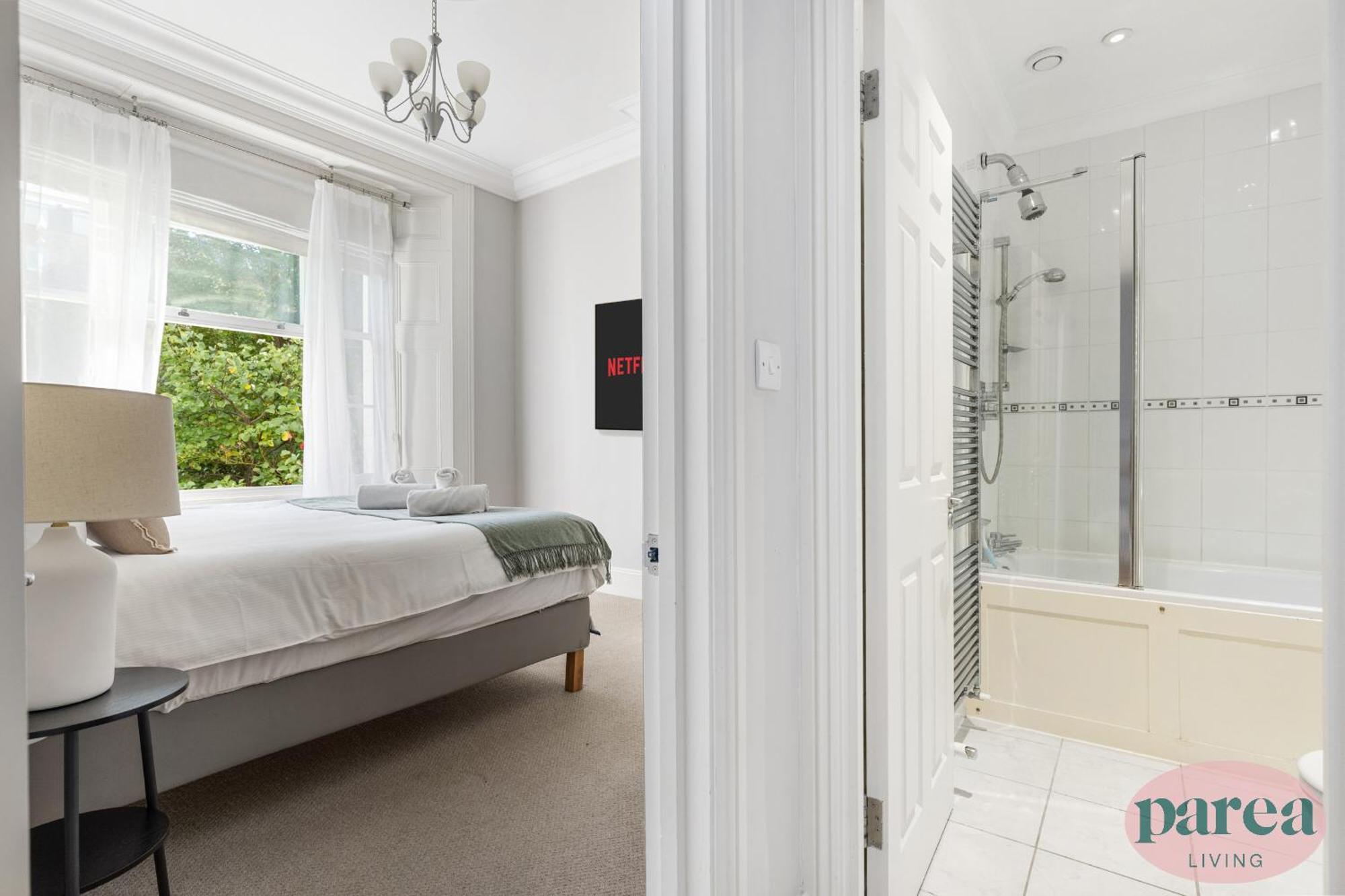 Parea Living - Notting Hill, Stylish 1-bedroom Flat, Private Gardens, Remote Working Appartement