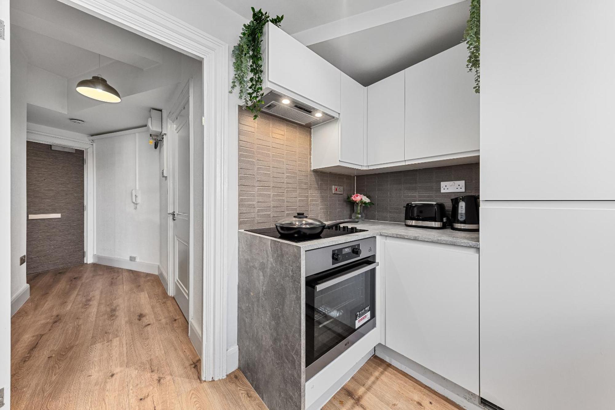 Luxury, Relaxing Apartment! 2 Mins From Paddington Station! Londres